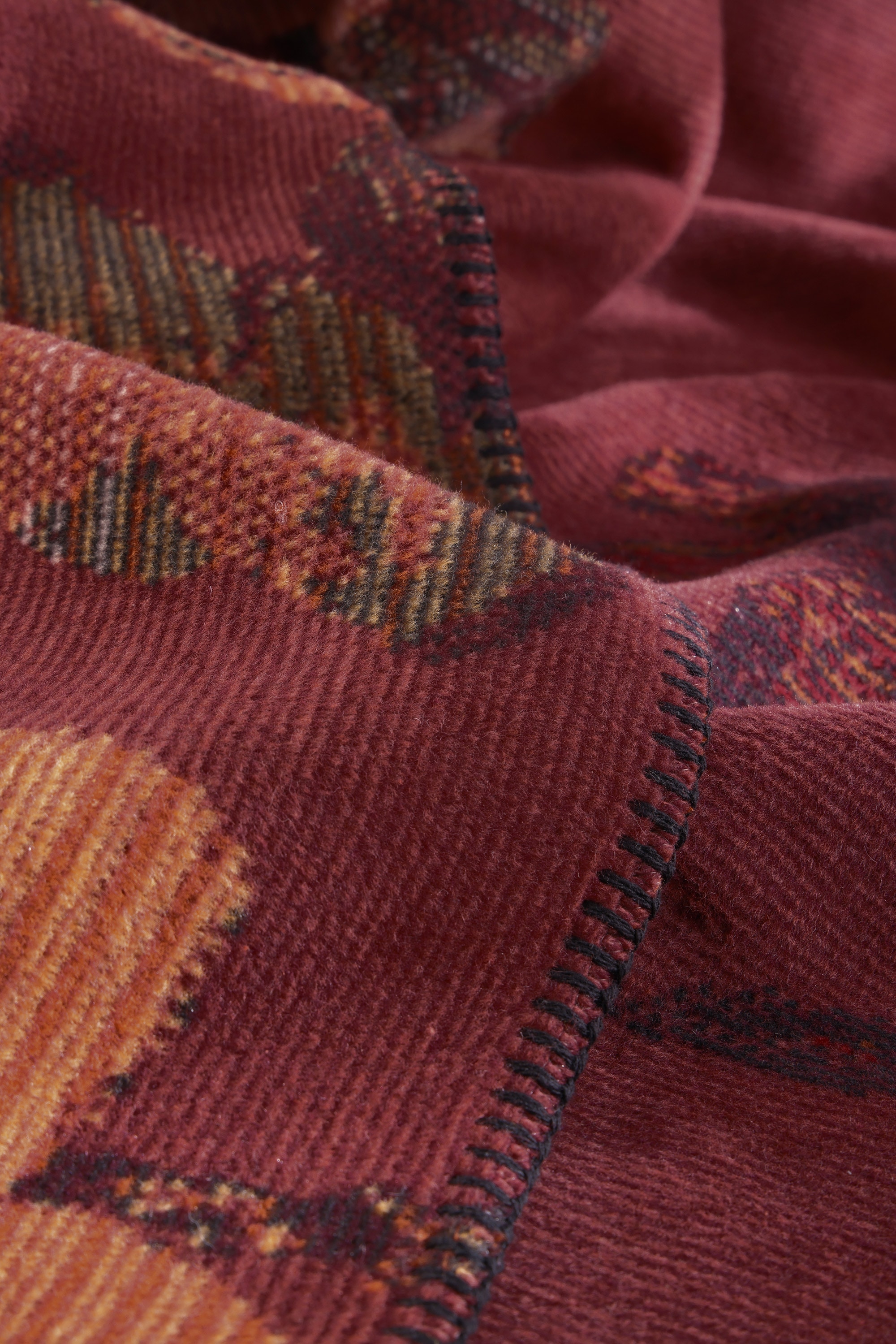 Biederlack Wohndecke »Velvet Bloom mit geketteltem Zierstich« Made in Germany