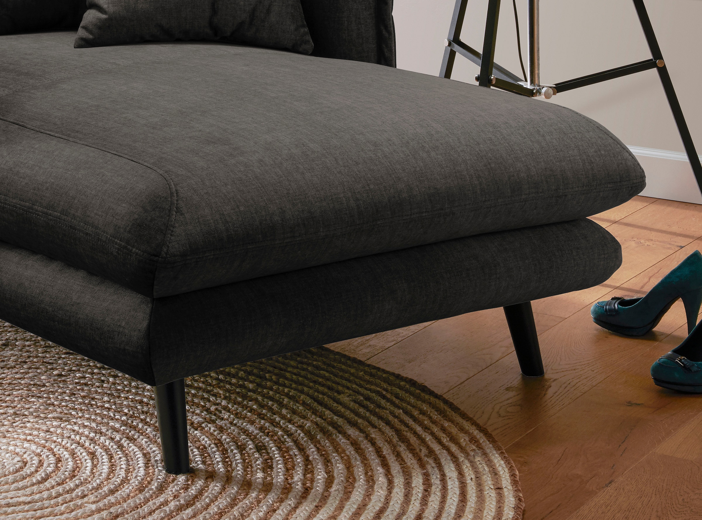 INOSIGN Loveseat »Lazio« moderner Sessel mit einer bequemen Polsterung, 2 Stk. Zierkissen