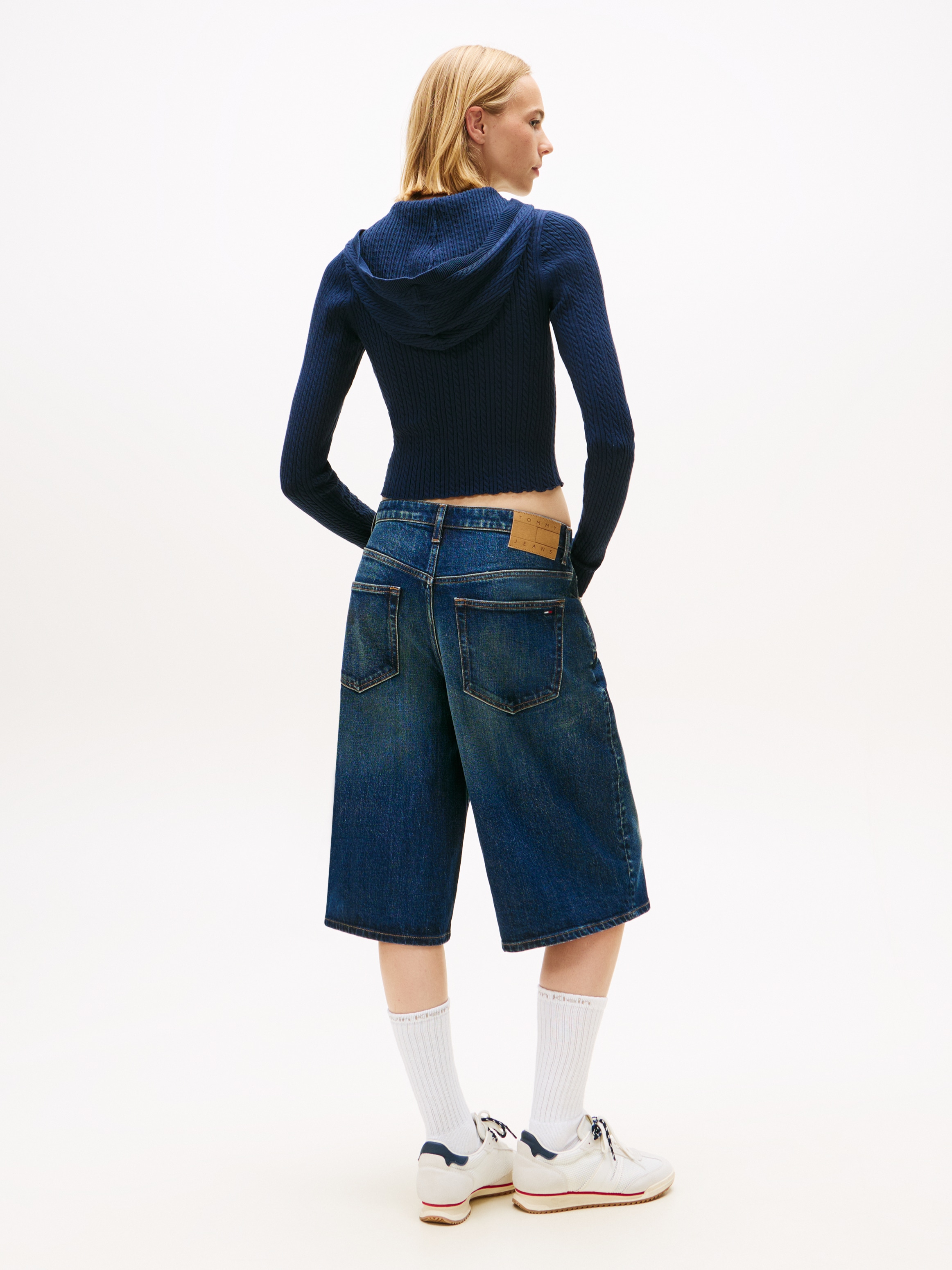 Tommy Jeans Veste en tricot »TJW ESSENTIAL ZIPPER HOOD CARDI« mit Zopfstrickmuster und Kapuze