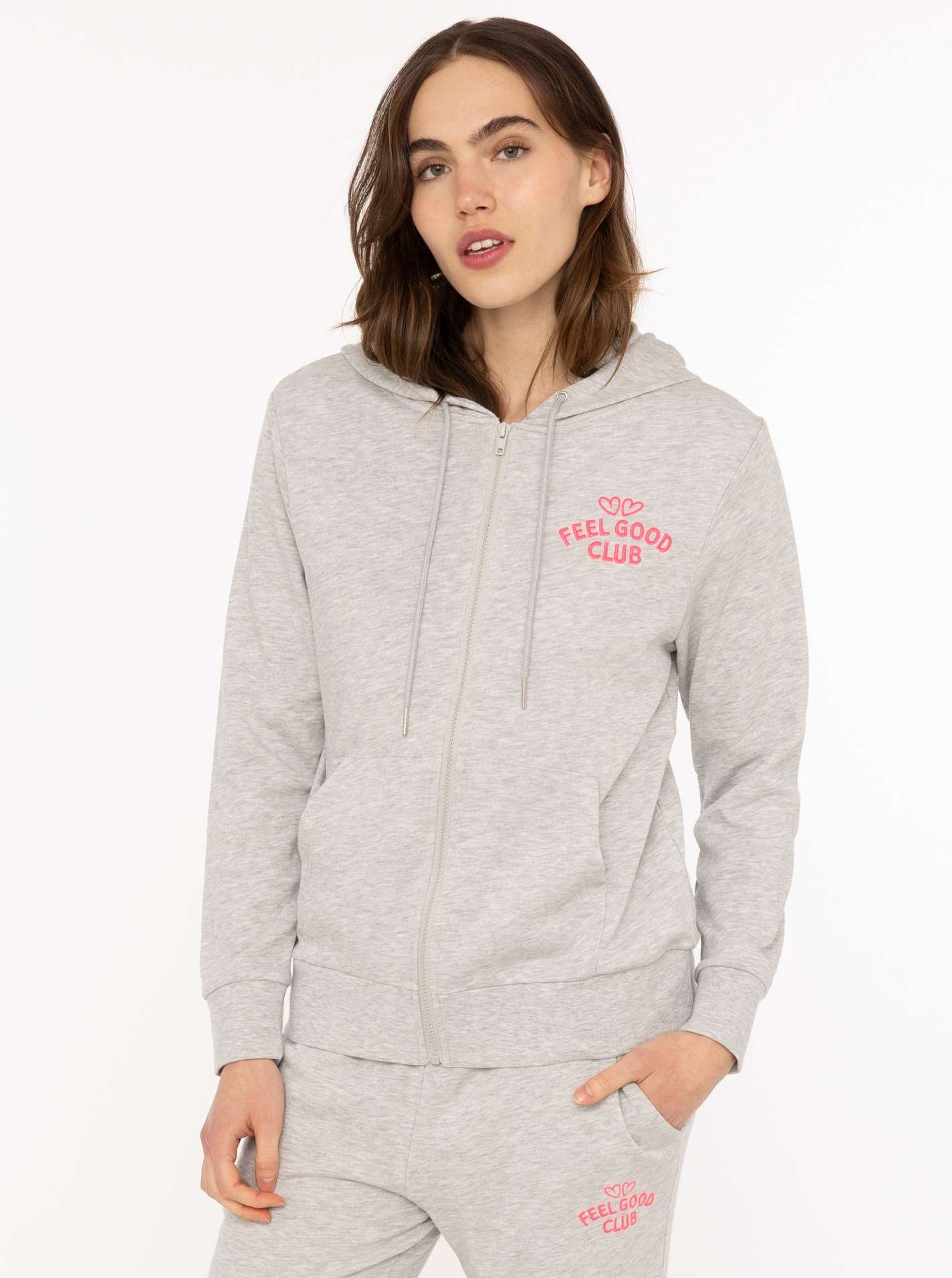 Image of Zwillingsherz Kapuzensweatjacke ""Feel Good Club"" Kapuze, zum Binden, Taschen, kleine Stickerei vorne