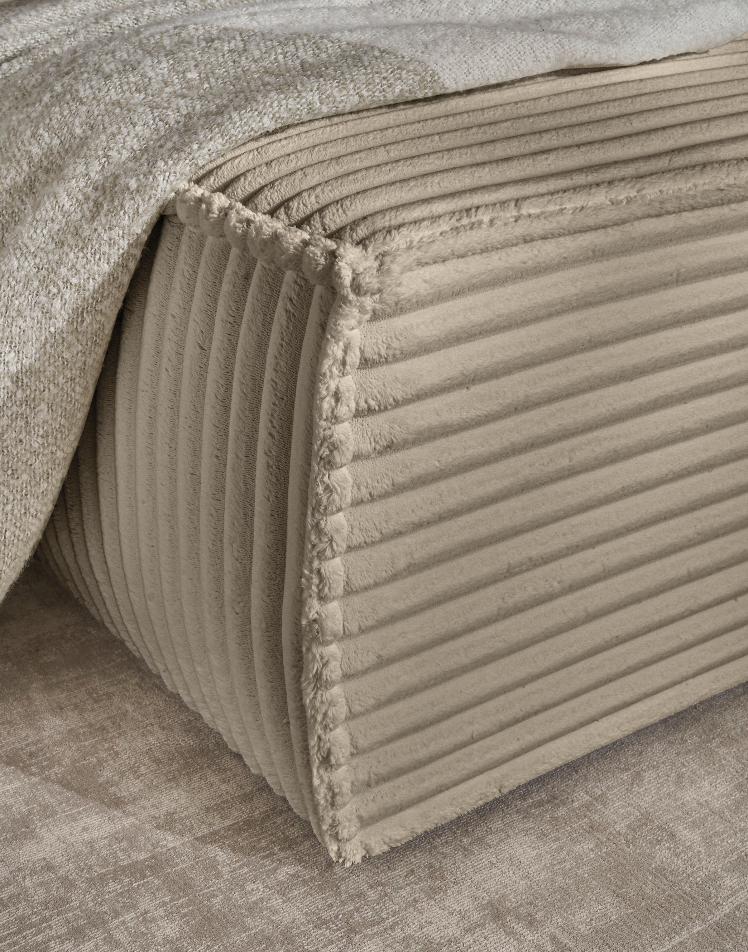 GOODproduct Ecksofa »FINNLEY, L-Form 257 cm, Schlafsofa« mit Bettkasten, in Bouclé, Struktur fein und Mega Cord