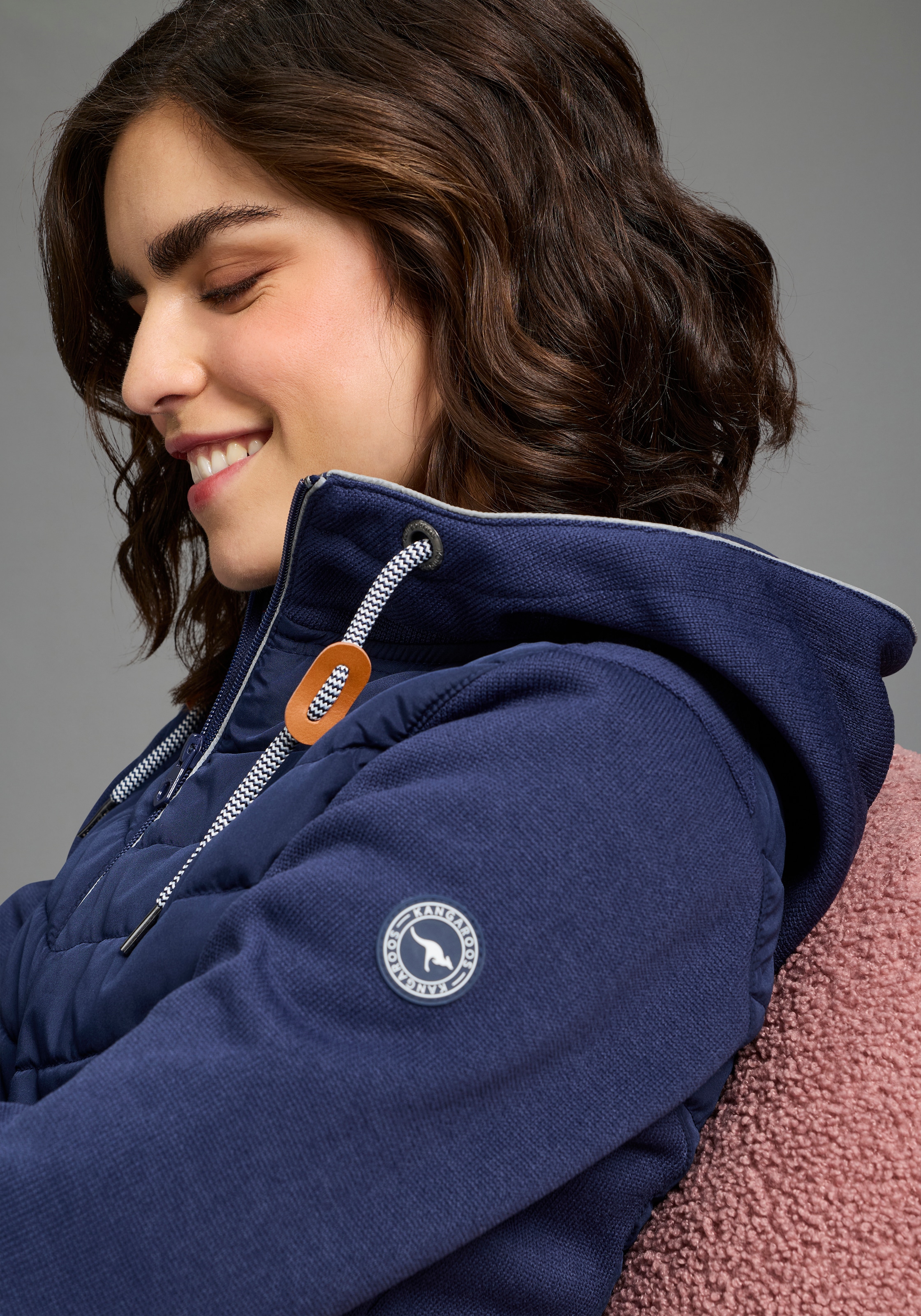 KangaROOS Hybridjacke mit Kapuze Übergangsjacke mit Kapuze Reissverschlusstaschen