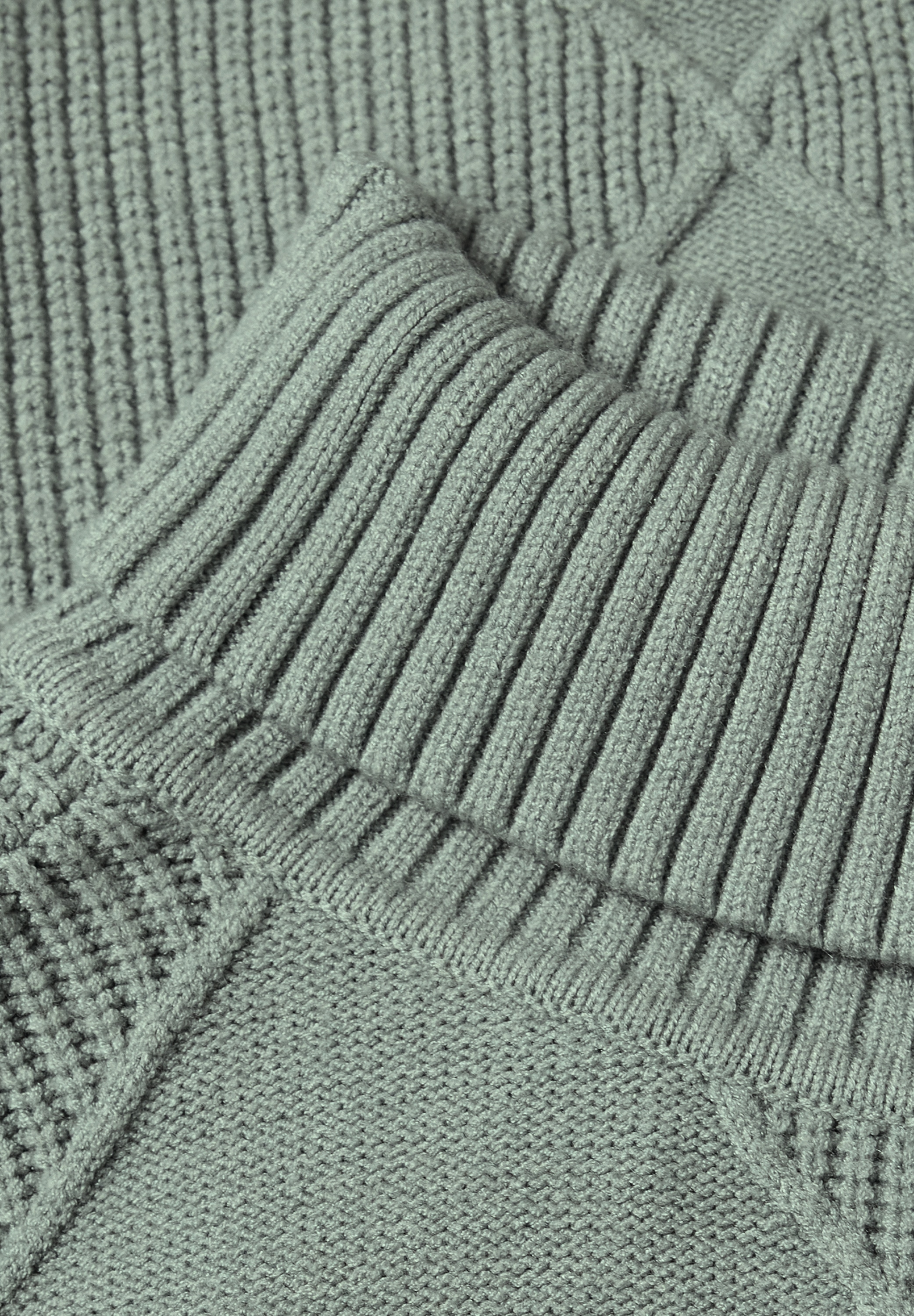STREET ONE Rollkragenpullover Viskosemix, Strukturmuster