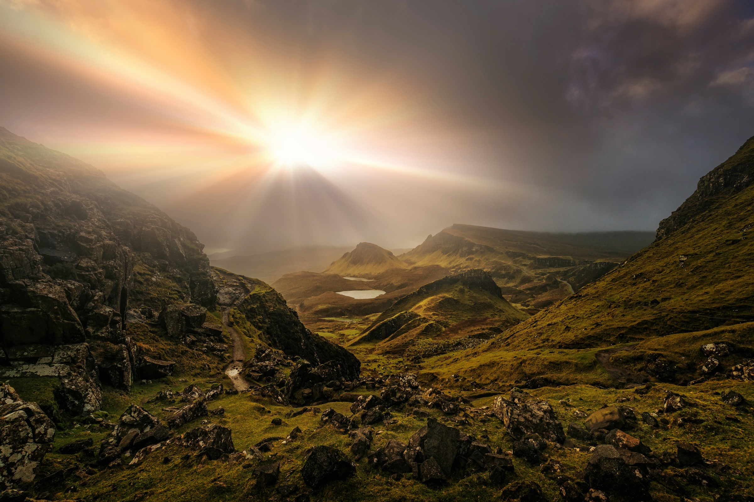 Image of Papermoon Fototapete »Photo-Art MATT ANDERSON, TROTTERNISH RIDGE GEGENLICHT«, Vliestapete, hochwertiger Digitaldruck, inklusive Kleister bei Ackermann Versand Schweiz