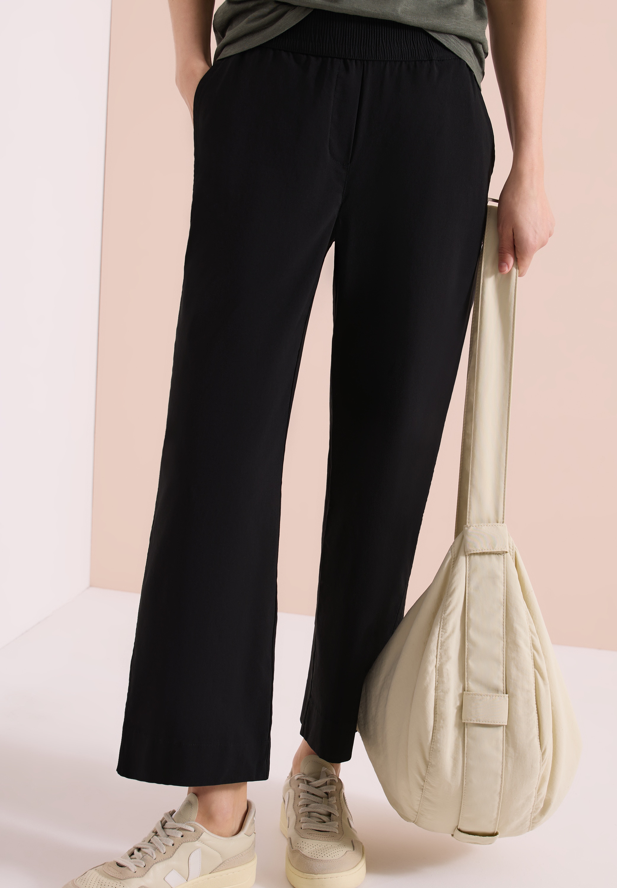 Image of Cecil Stoffhose "Style Neele" im Loose Fit und mit Stretch