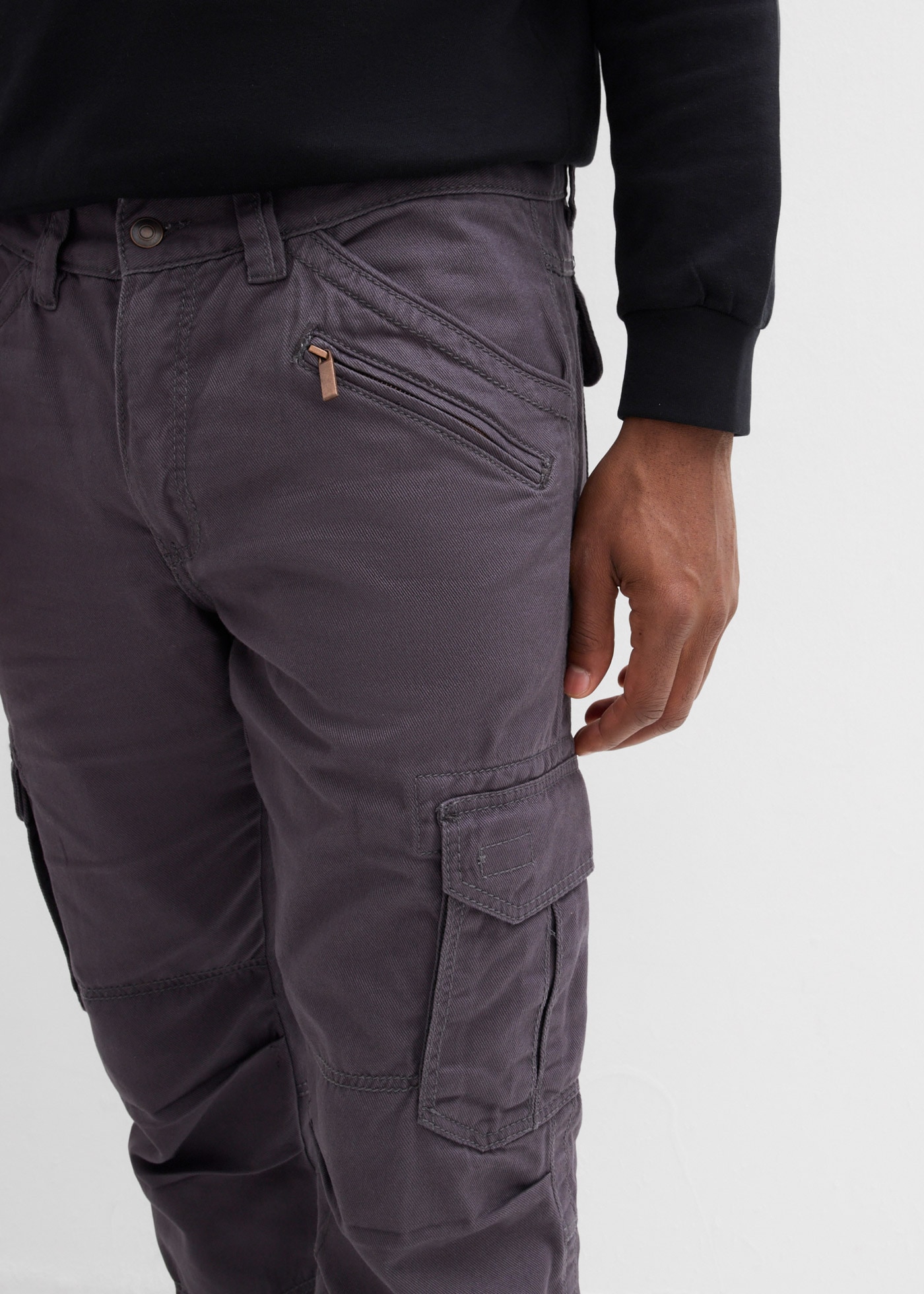 bonprix Pantalon cargo  aus Baumwolle, mit Reissverschlussdetail, relaxed fit Passform