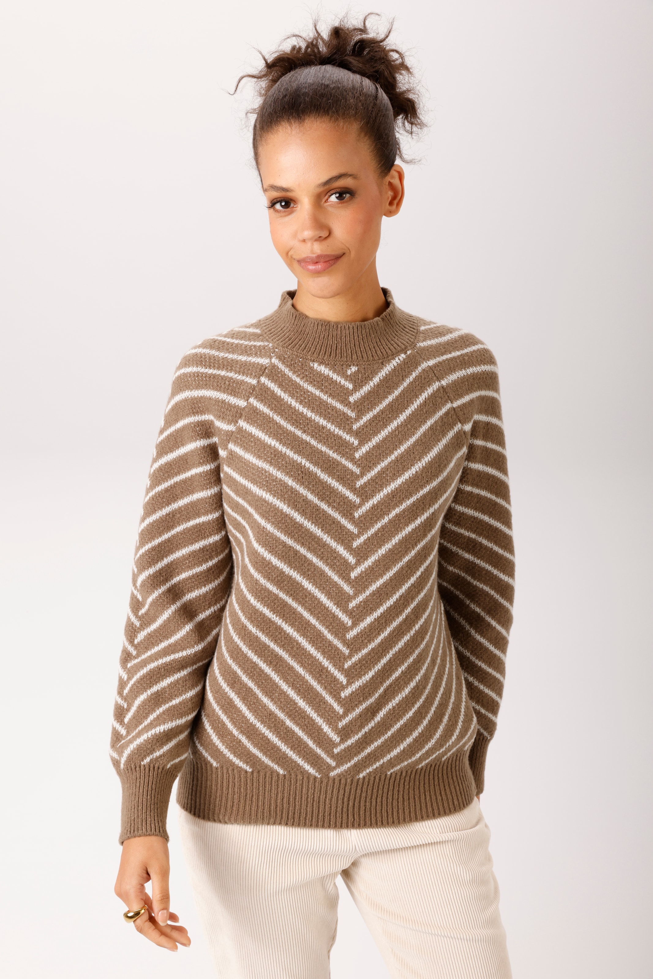 Image of Aniston CASUAL Strickpullover im extravaganten Streifen-Dessin - NEUE KOLLEKTION