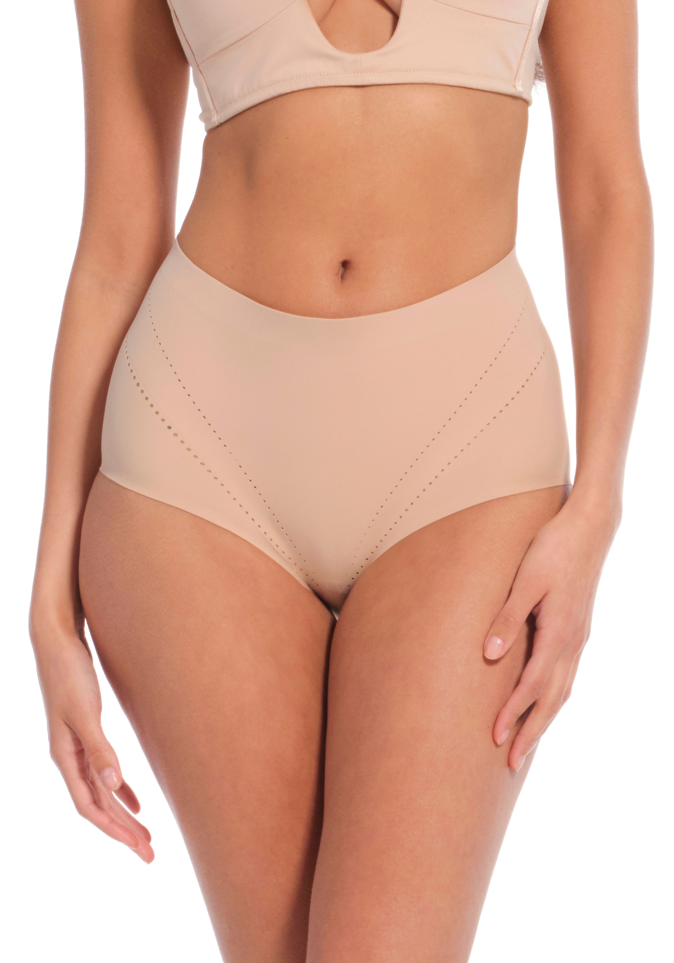 Image of MAGIC Bodyfashion Shapingslip "Dream Shaper Brief" weiches Material mit atmungsaktivem Design