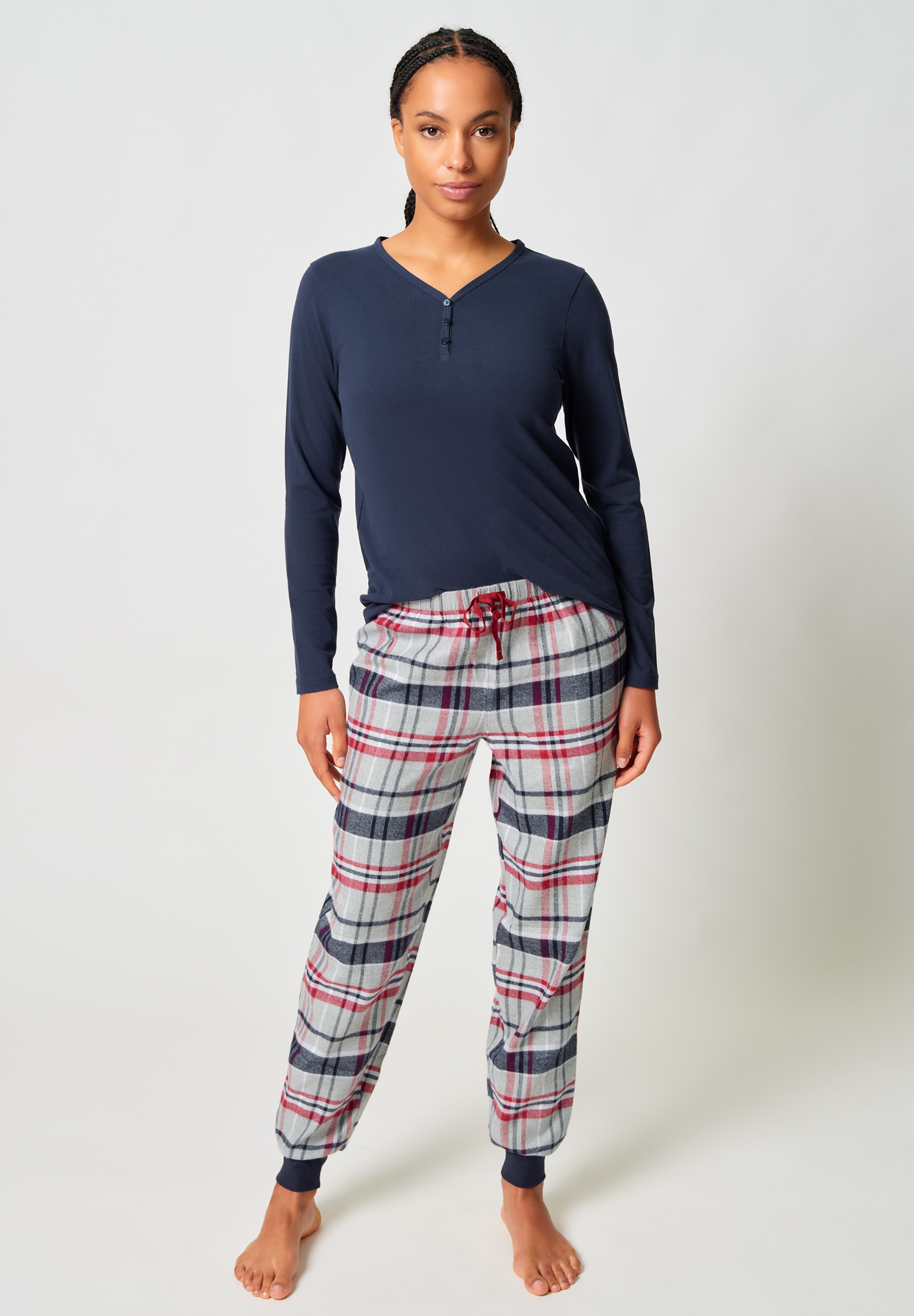 Image of Skiny Pyjama "Night In Skiny Flanell" 2 tlg. elastischer Bund, Bindeband, Oberteil mit Knöpfen, langärmelig