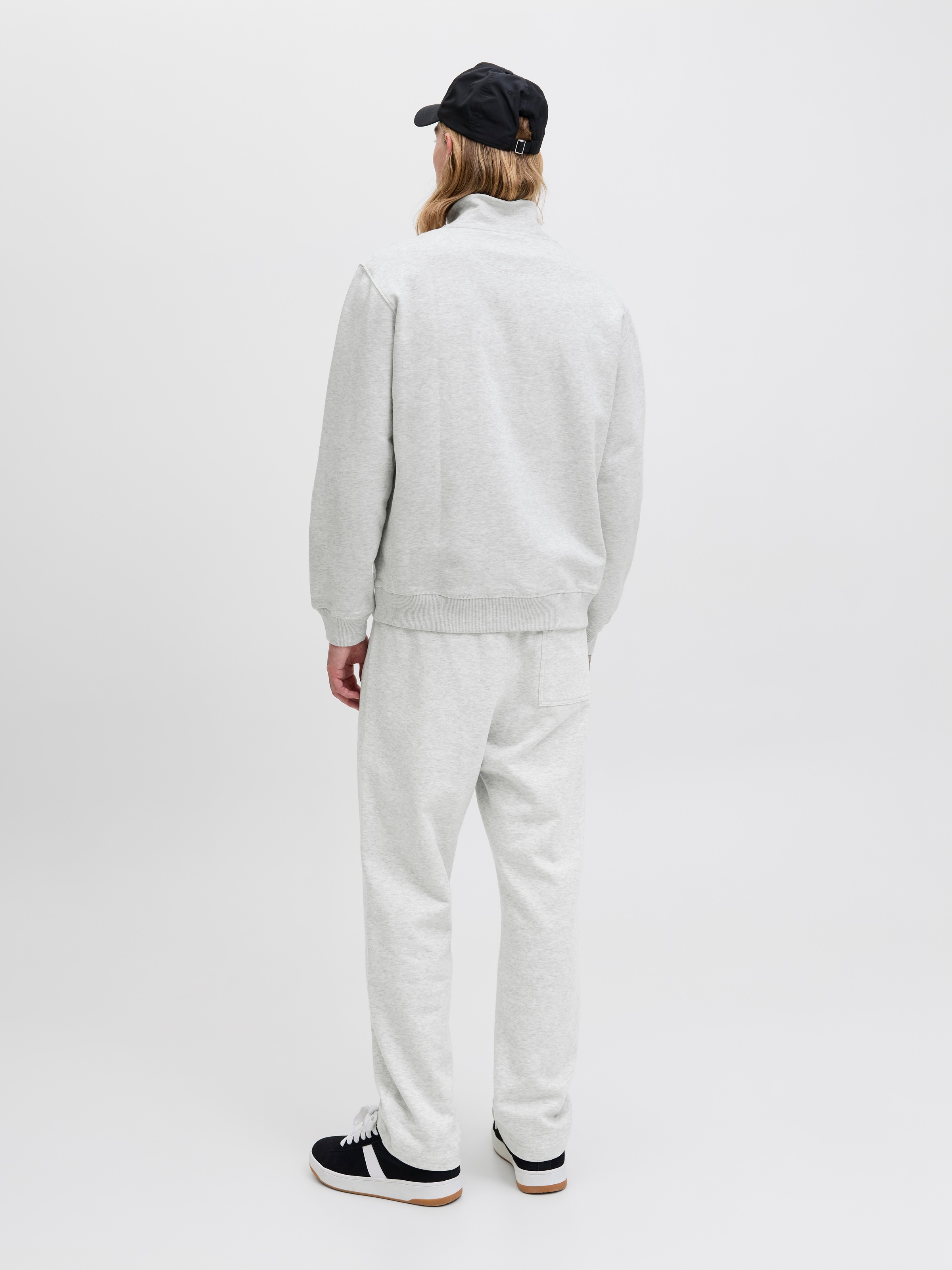 Jack & Jones Sweatshirt »JORNORREBRO EMB SWEAT HIGH NECK SN«
