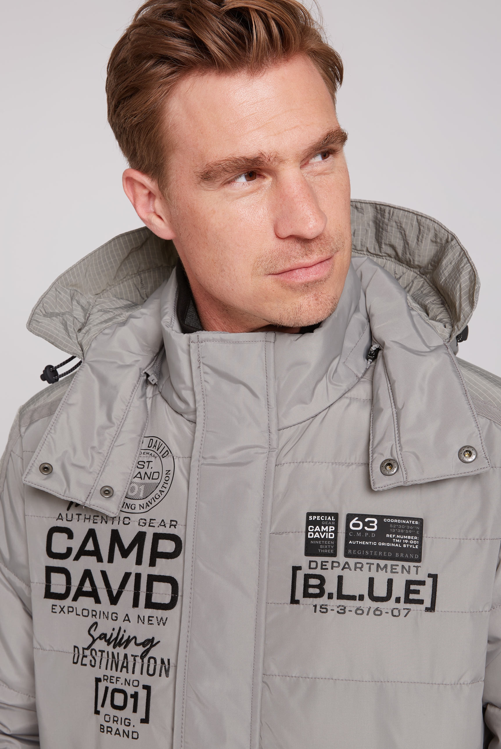 CAMP DAVID Steppjacke, mit Kapuze, mit Kapuze und Rippstop-Details