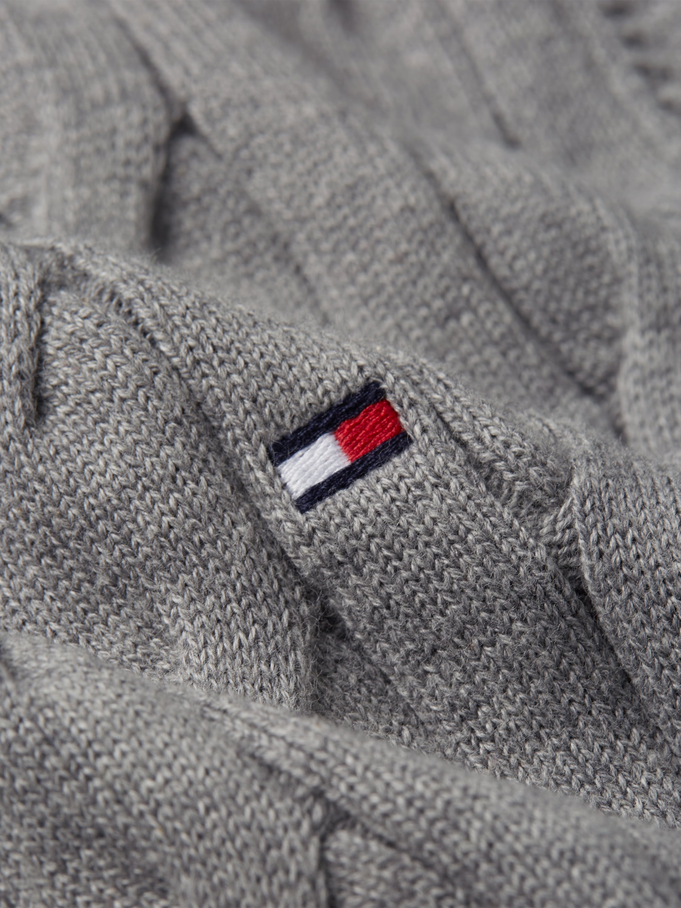 Tommy Hilfiger Strickpullover »CLASSIC CABLE CREW NECK mit Strukturstrick und Flaglabel« unifarben, casual, regular fit, Baumwolle, Rundhals