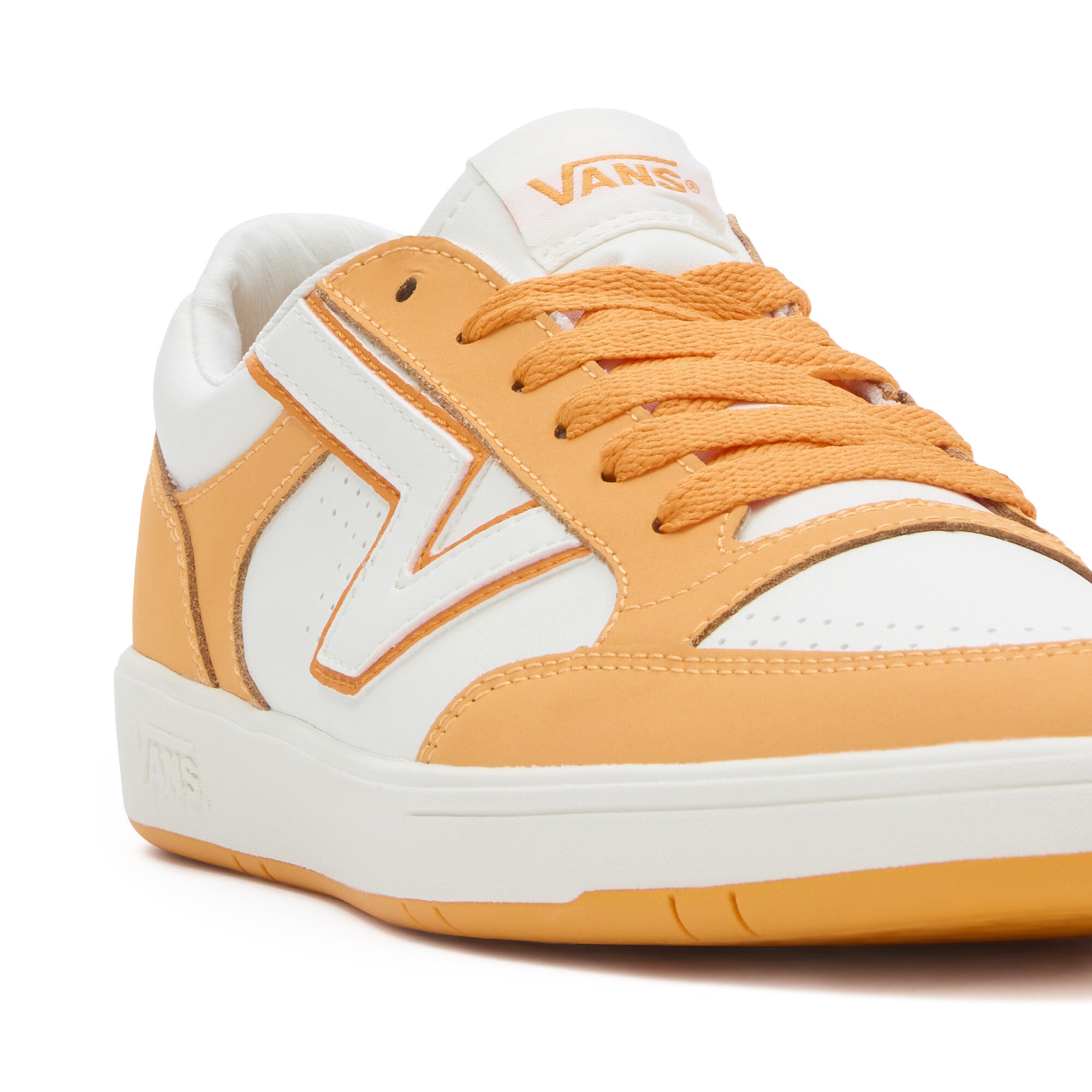 Vans Sneaker »Lowland CC«, mit klassischer Logo-Flag