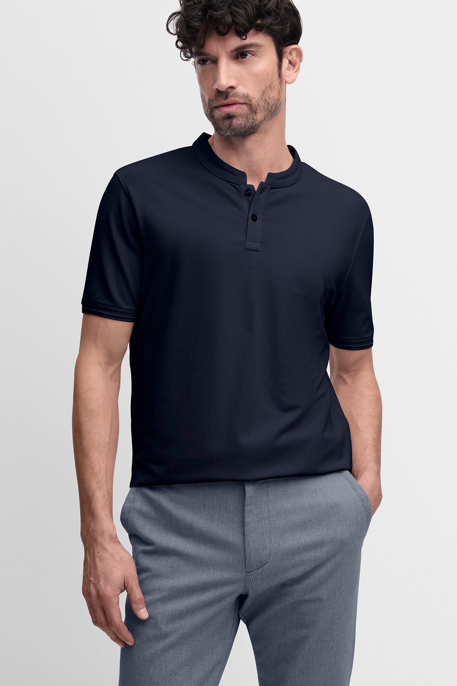 Image of Cinque T-Shirt "CILANO" Rundhalsausschnitt mit kurzer Knopfleiste, Relaxed Fit