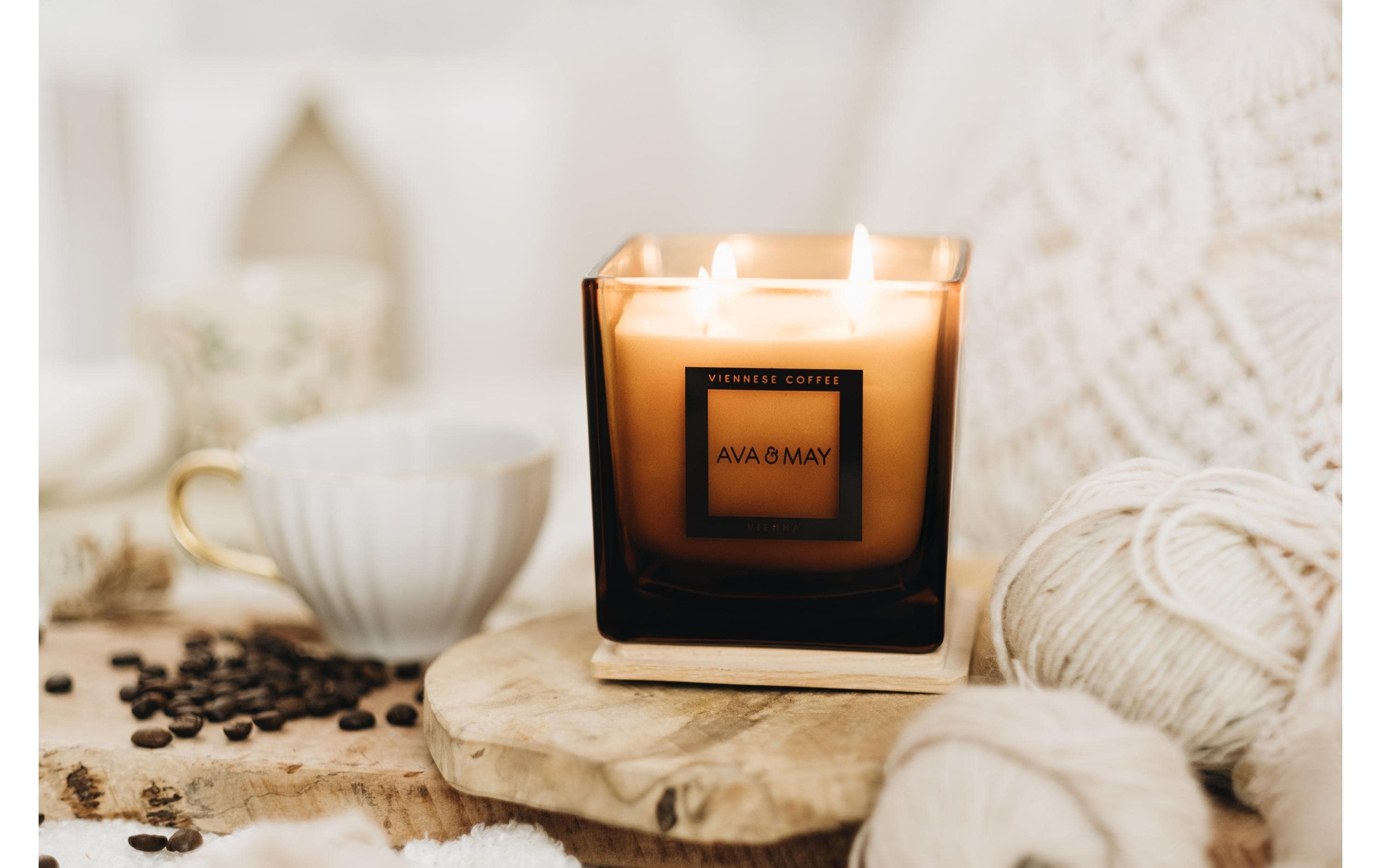 AVA & MAY Duftkerze »Niennesse Coffee, 550 g«