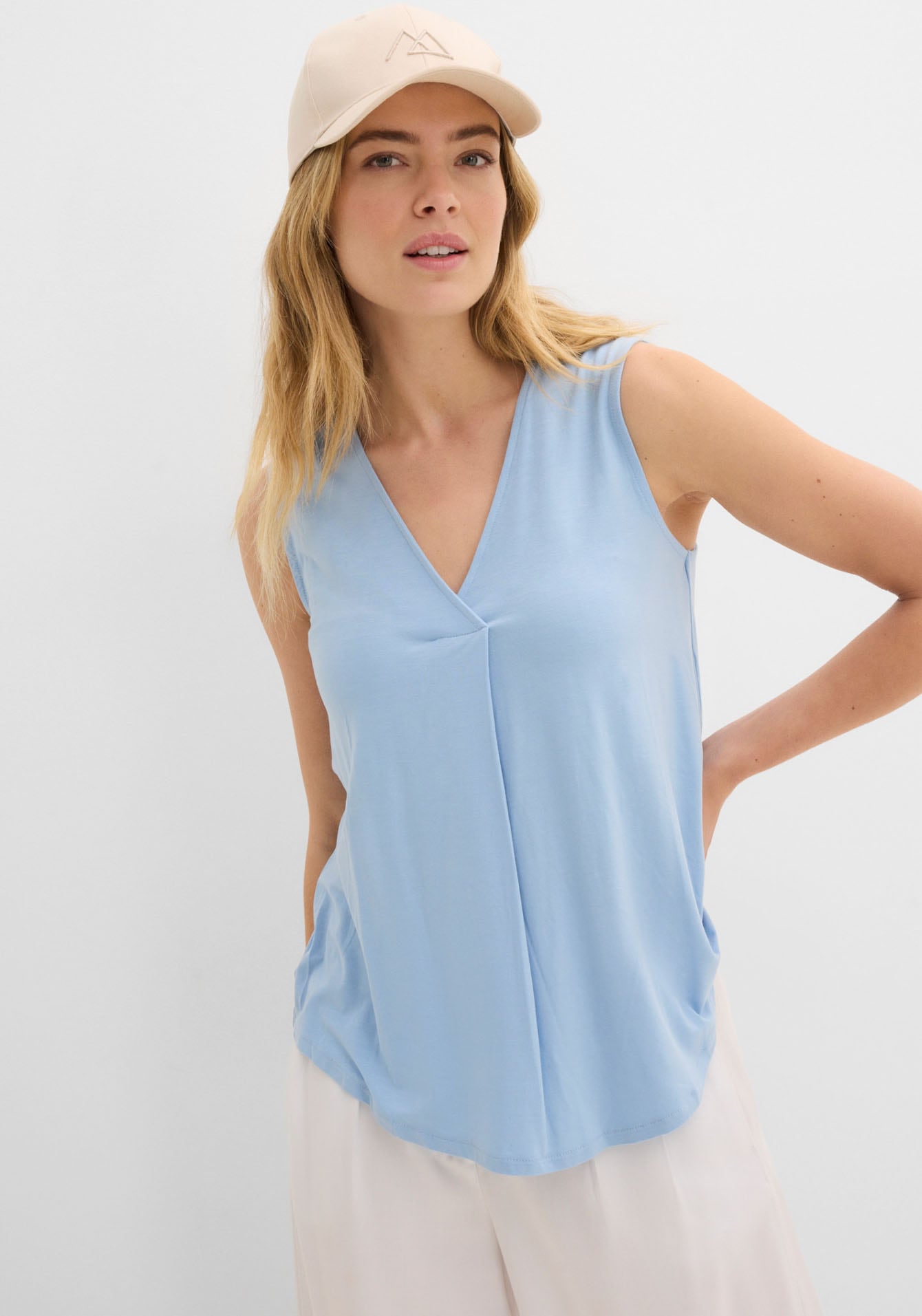 Image of bonprix Shirttop bequeme Passform, aus Viskose-Mix, V-Ausschnitt