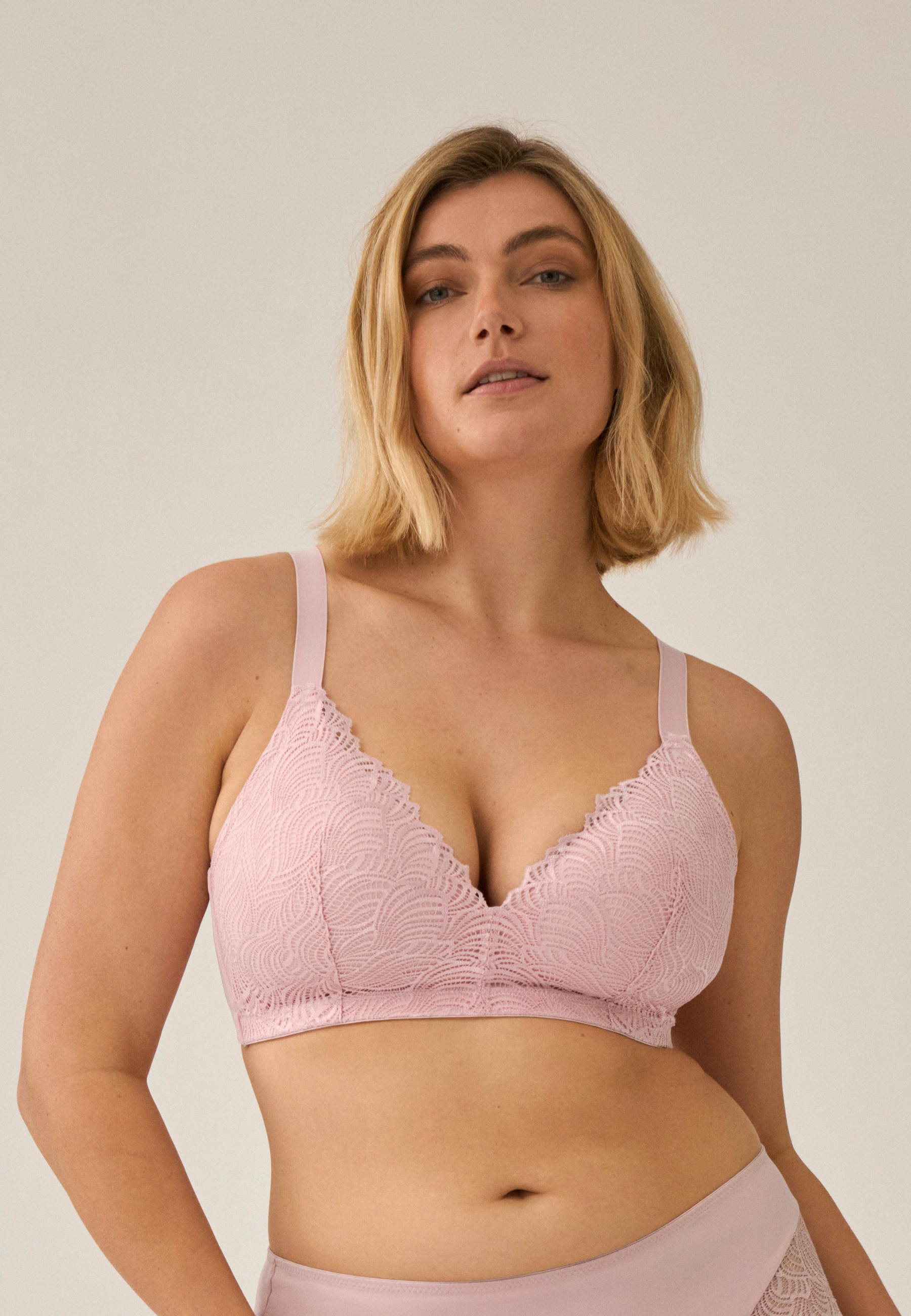 Image of Naturana Bügelloser BH "The Friday" 1 Stk. mit Spitze, feminin, bequem, weich, ohne Bügel, verstellbare Träger