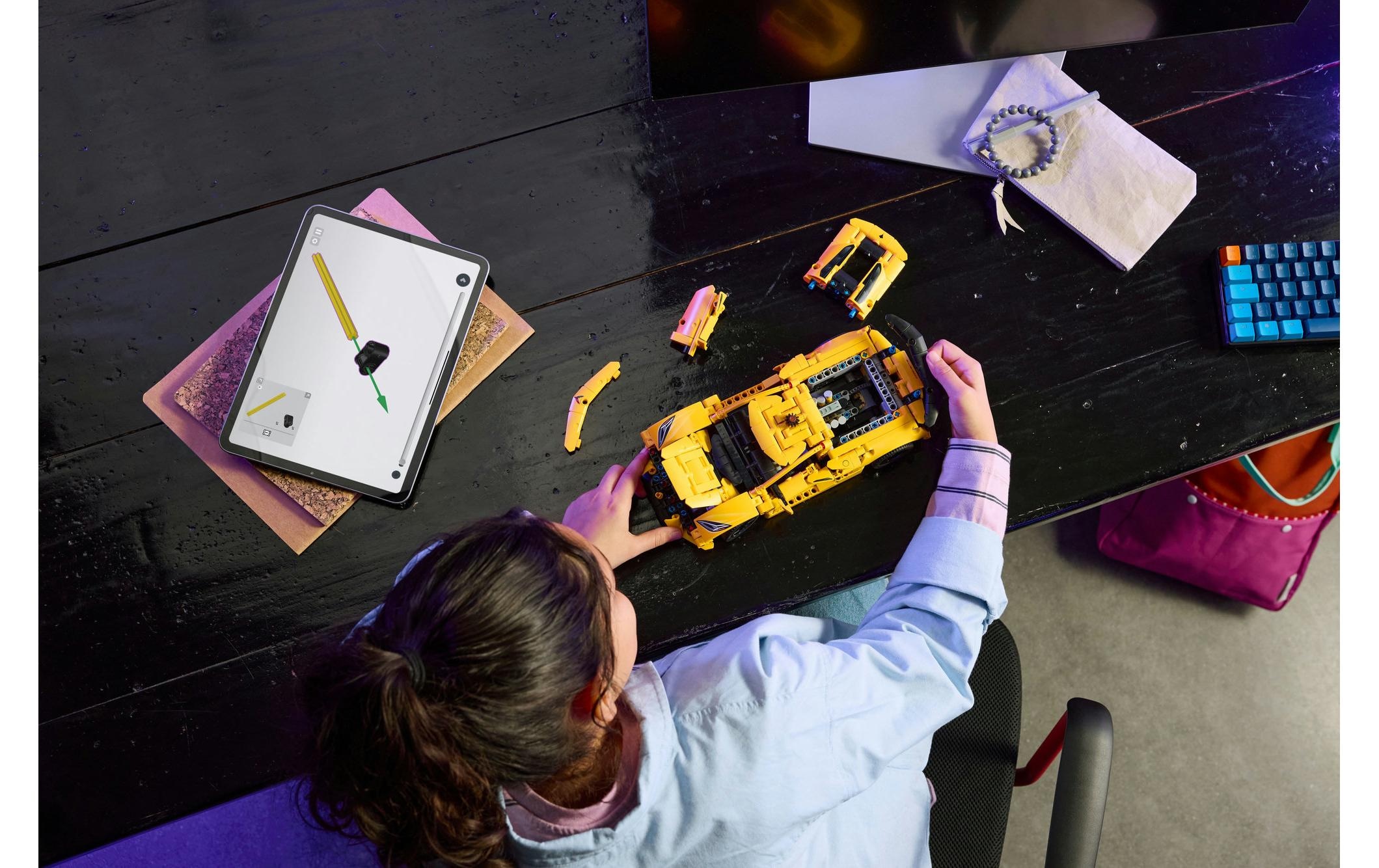 LEGO® Spielbausteine »Technic Chevrolet Corvette Stingray 42205«