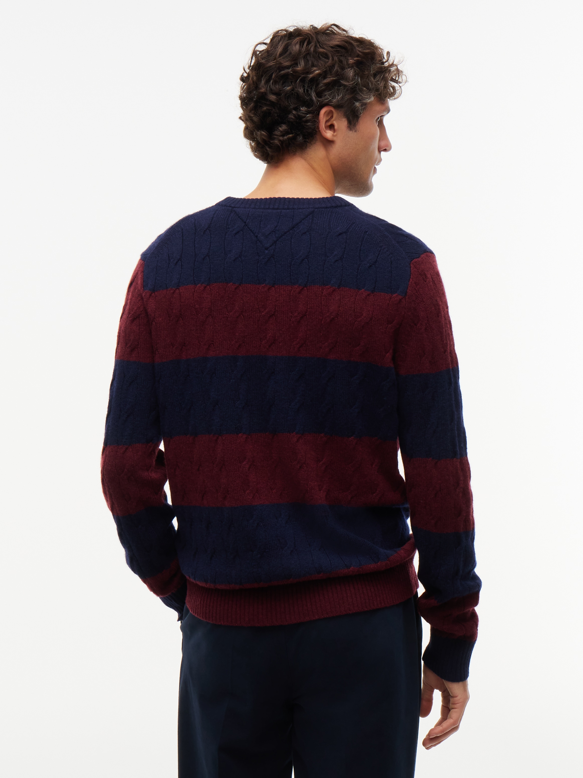 Tommy Hilfiger Rundhalspullover »LAMBSWOOL CABLE CREW« aus reiner Lammwolle mit Zopfmuster