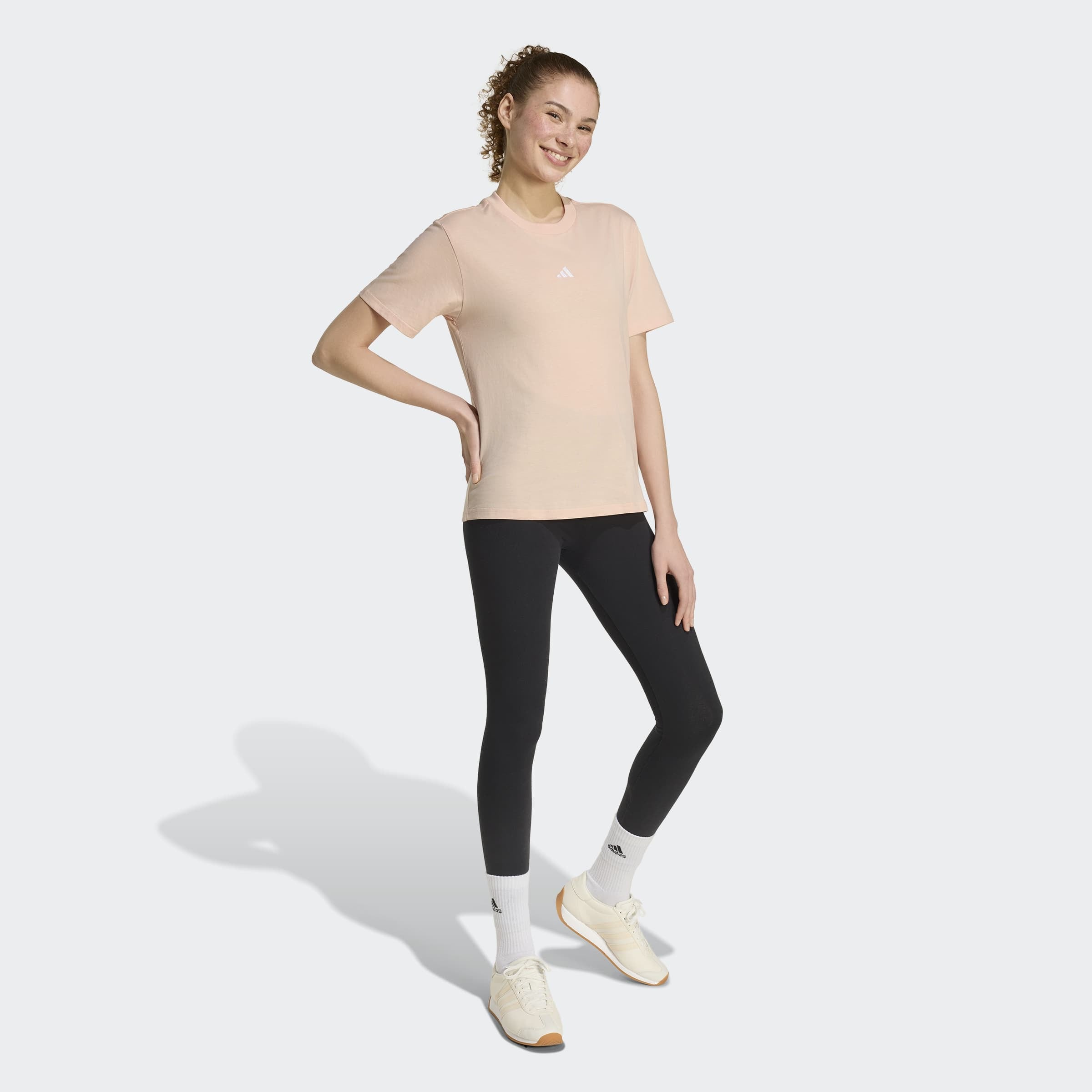 adidas Sportswear T-Shirt »W SL SJ T« Basic Design, Rundhalsausschnitt, mit kleinem 3-Streifen Logo