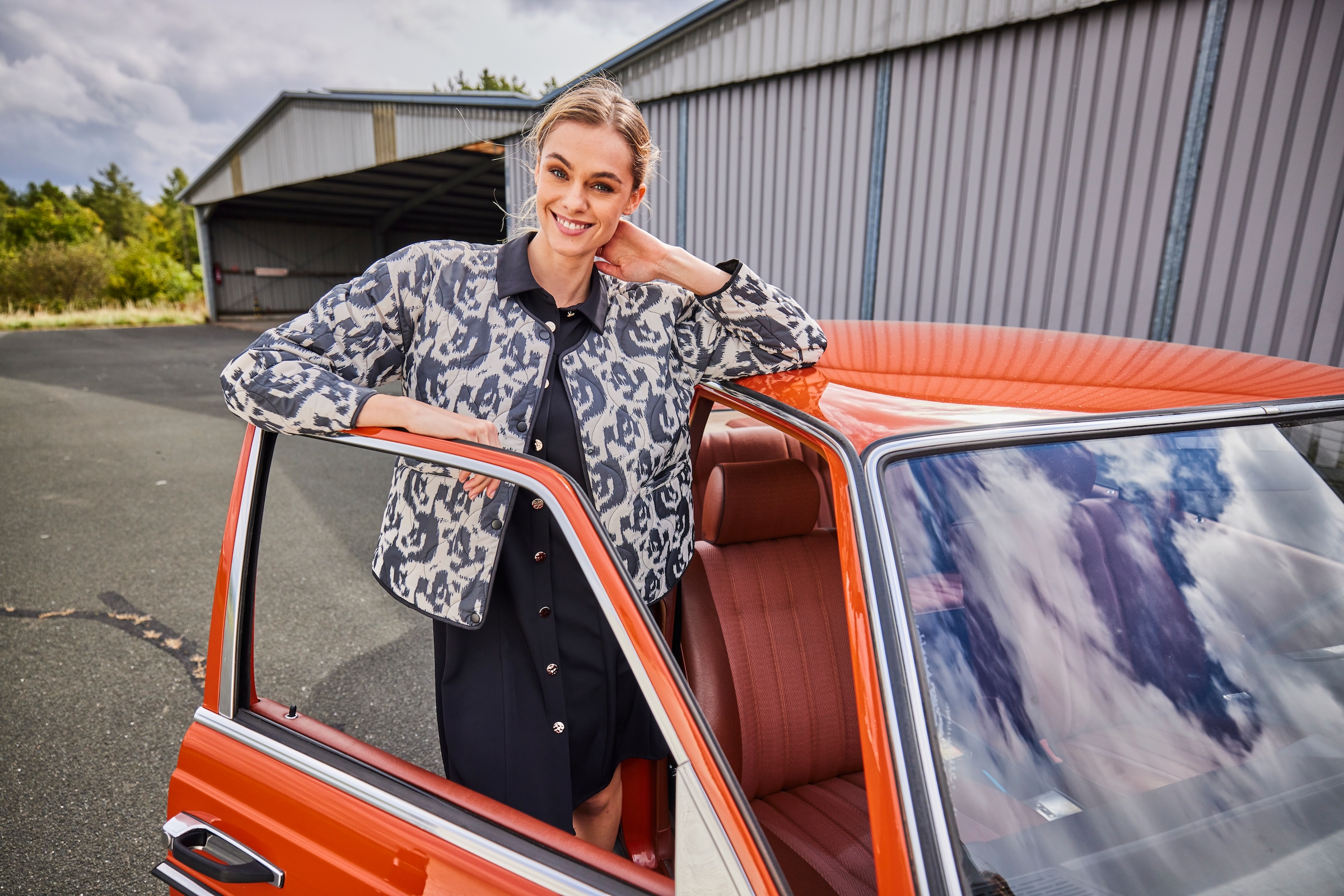 Aniston CASUAL Veste matelassée mit extravagantem, grafischen Muster - NEUE KOLLEKTION