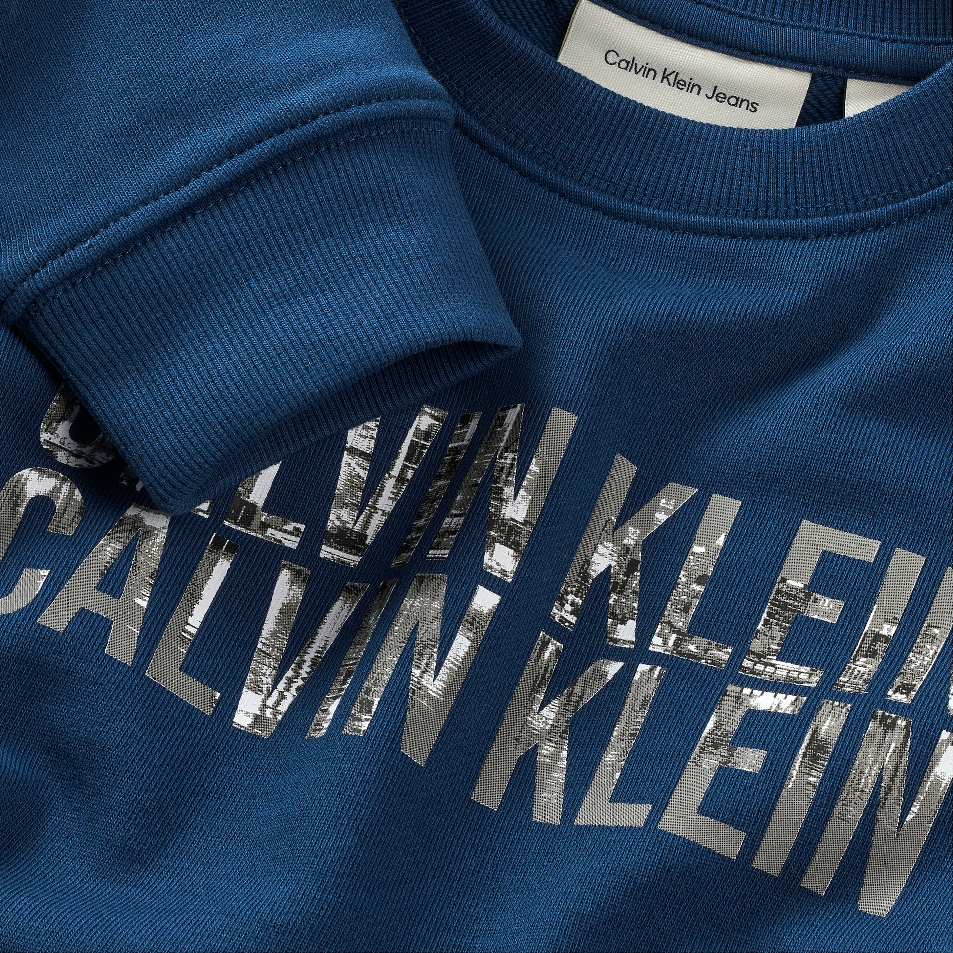 Calvin Klein Jeans Sweatshirt »TERRY SEASONAL LOGO CN«, für Kinder bis 16 Jahre, Fotodruck