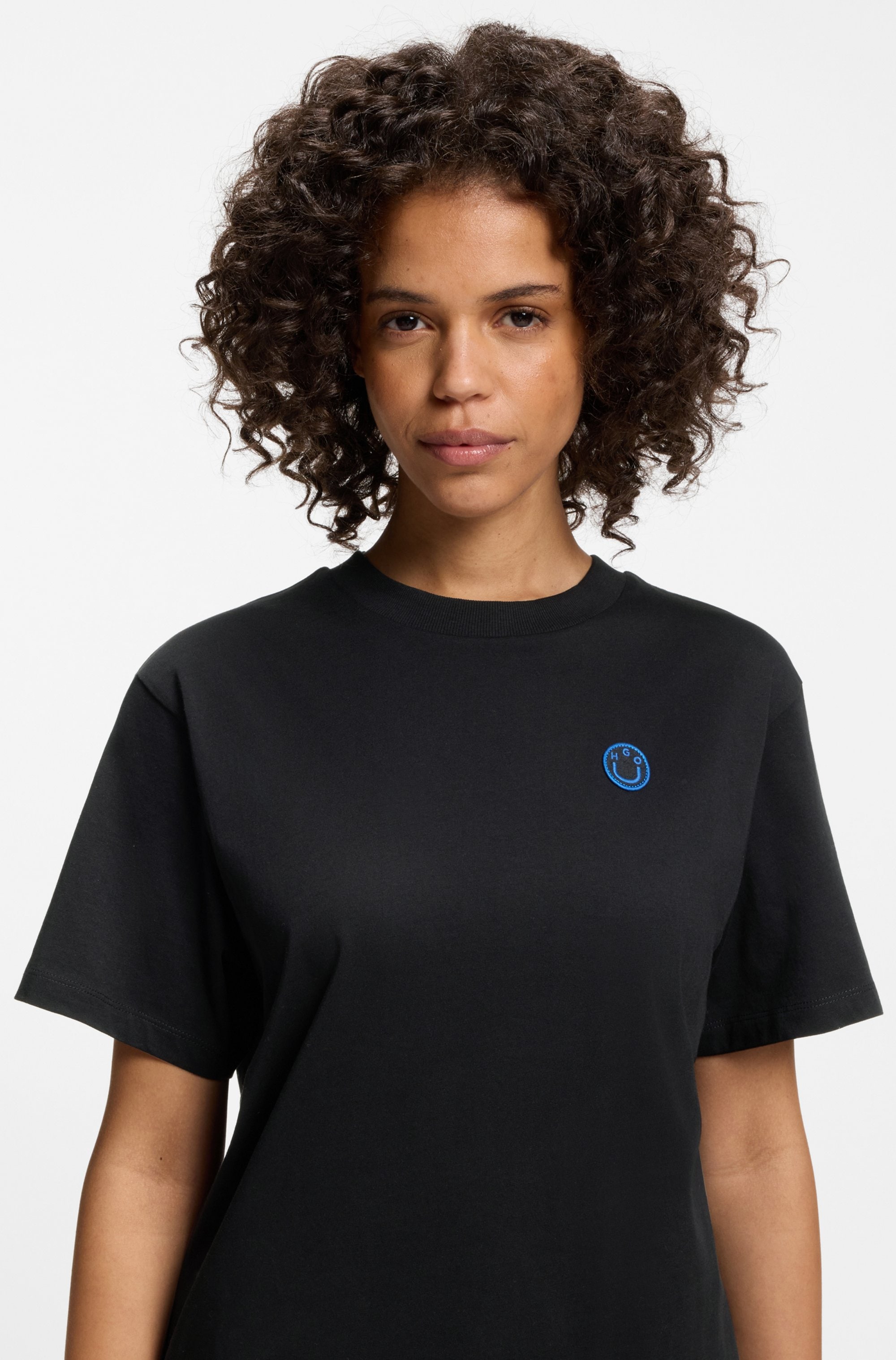 HUGO Blue T-shirt »Vintage Tee« mit Logo-Badge