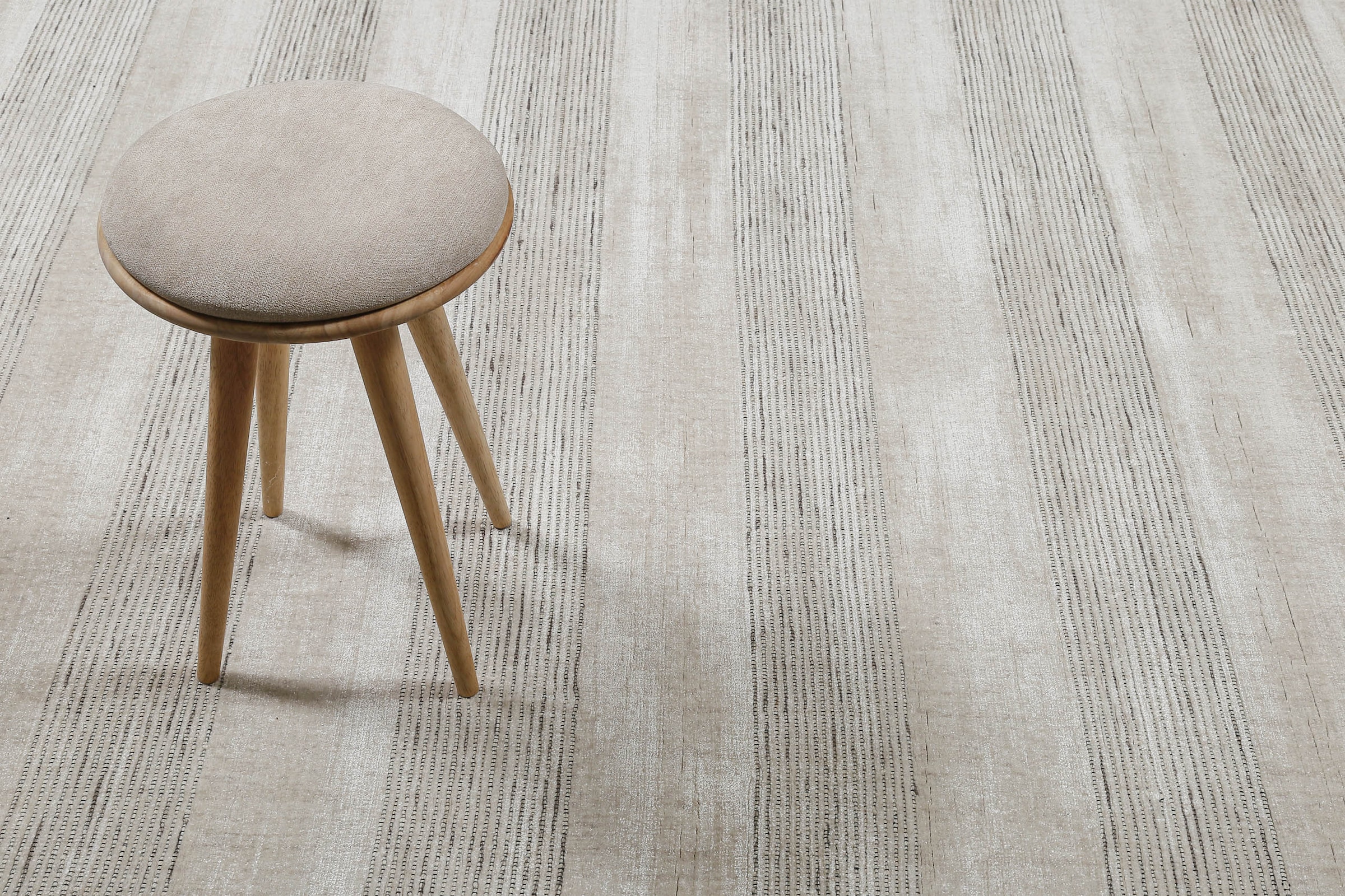 Wecon home Tapis »Seattle« Rectangulaire 11 mm Höhe Kurzflorteppich, handgewebt, TENCEL & Schurwolle, Streifen, Wohnzimmer