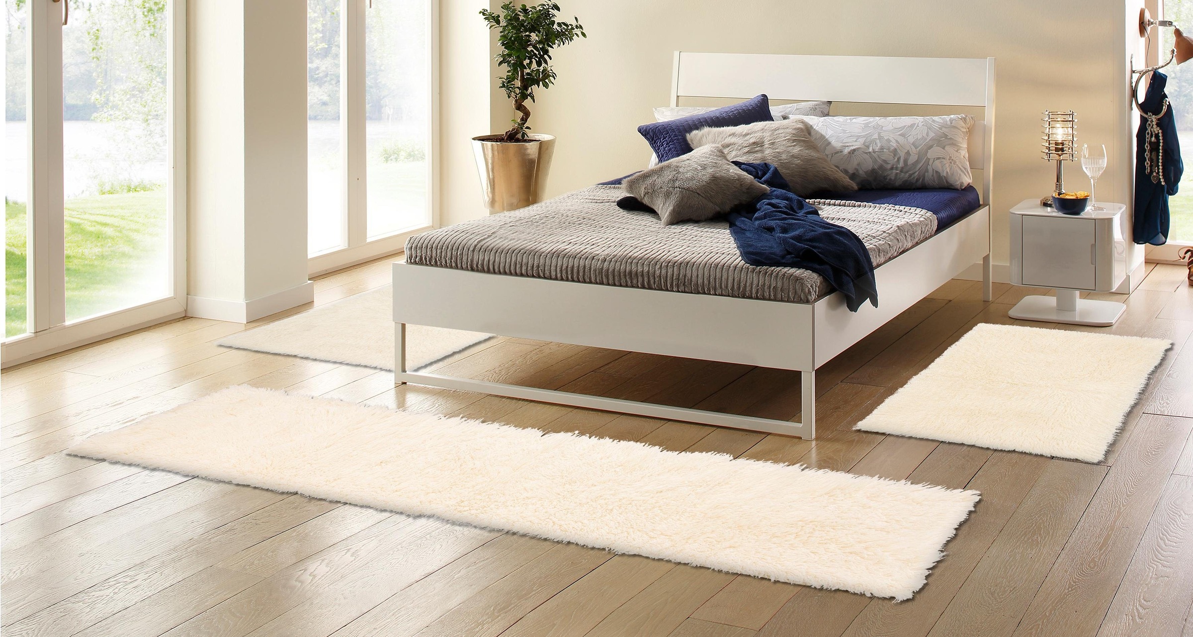 Image of Leonique Bettumrandung »Kjara«, (3 tlg.), reine Wolle, echter Flokati, handgewebter Läufer, Bettvorleger, Läufer-Set für das Schlafzimmer bei Ackermann Versand Schweiz