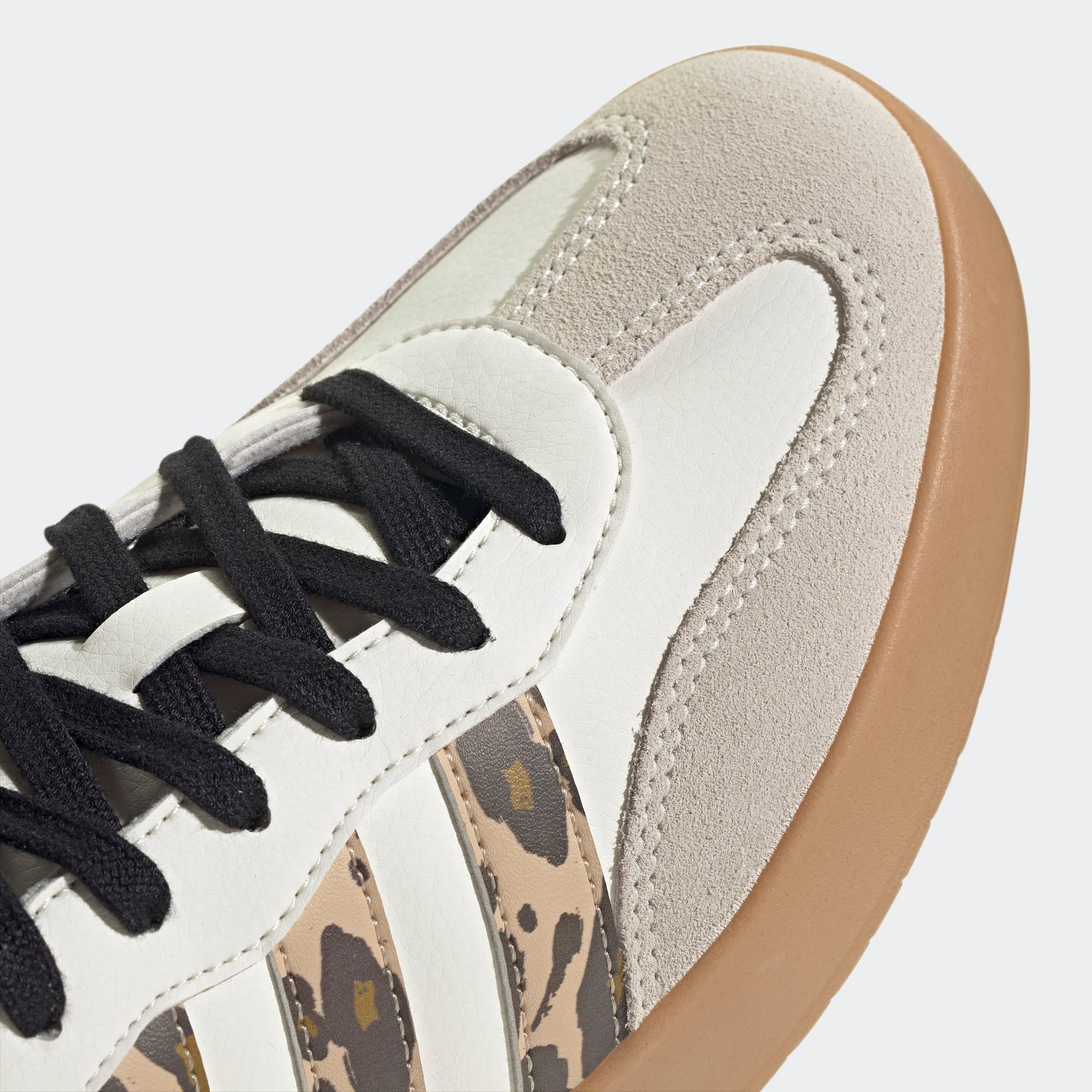 adidas Sportswear Sneaker »BARREDA«, Design auf den Spuren des adidas Handball Spezial