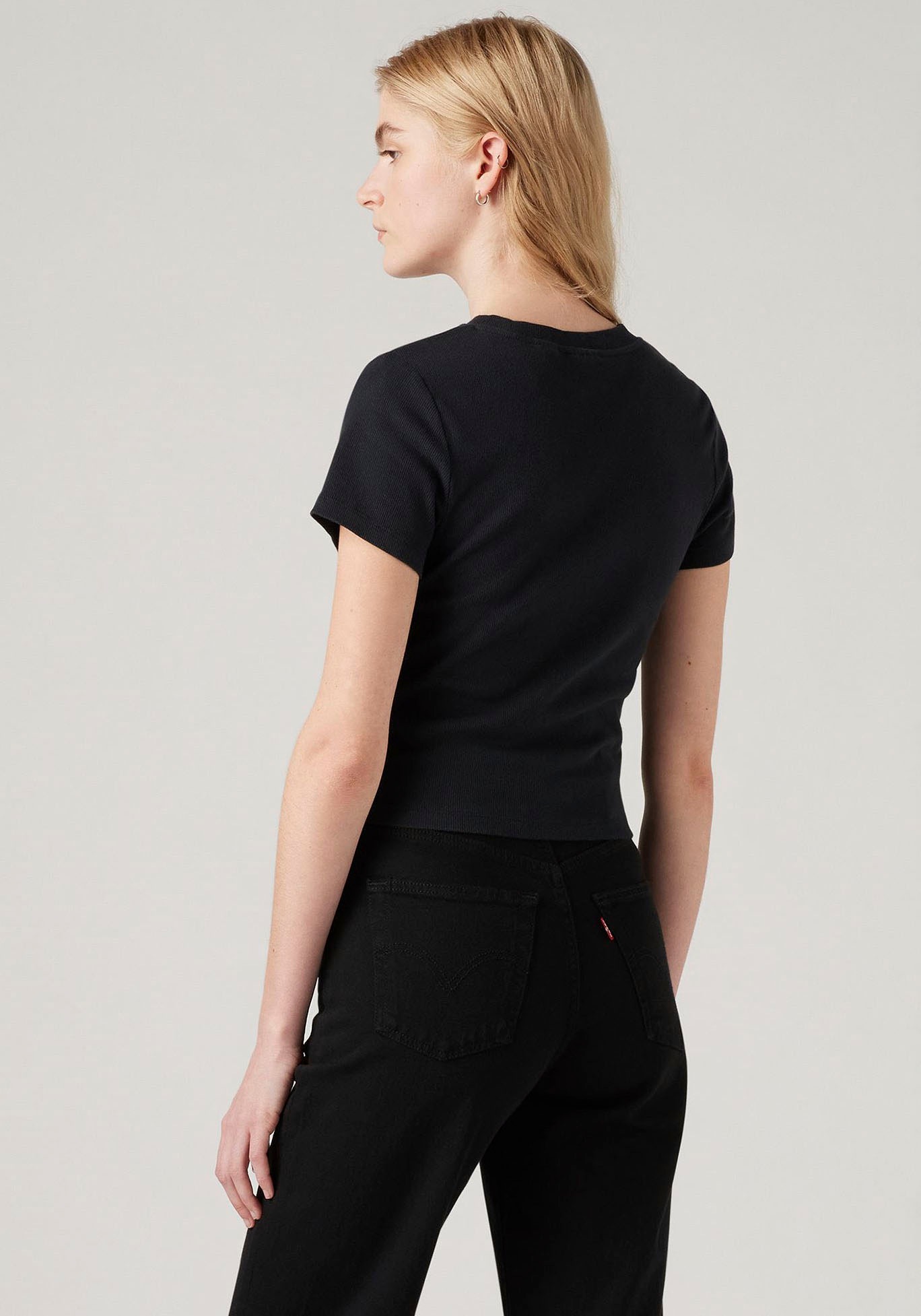 Levi's® T-Shirt »ESSENTIAL SPORTY«, in Feinripp- Qualität