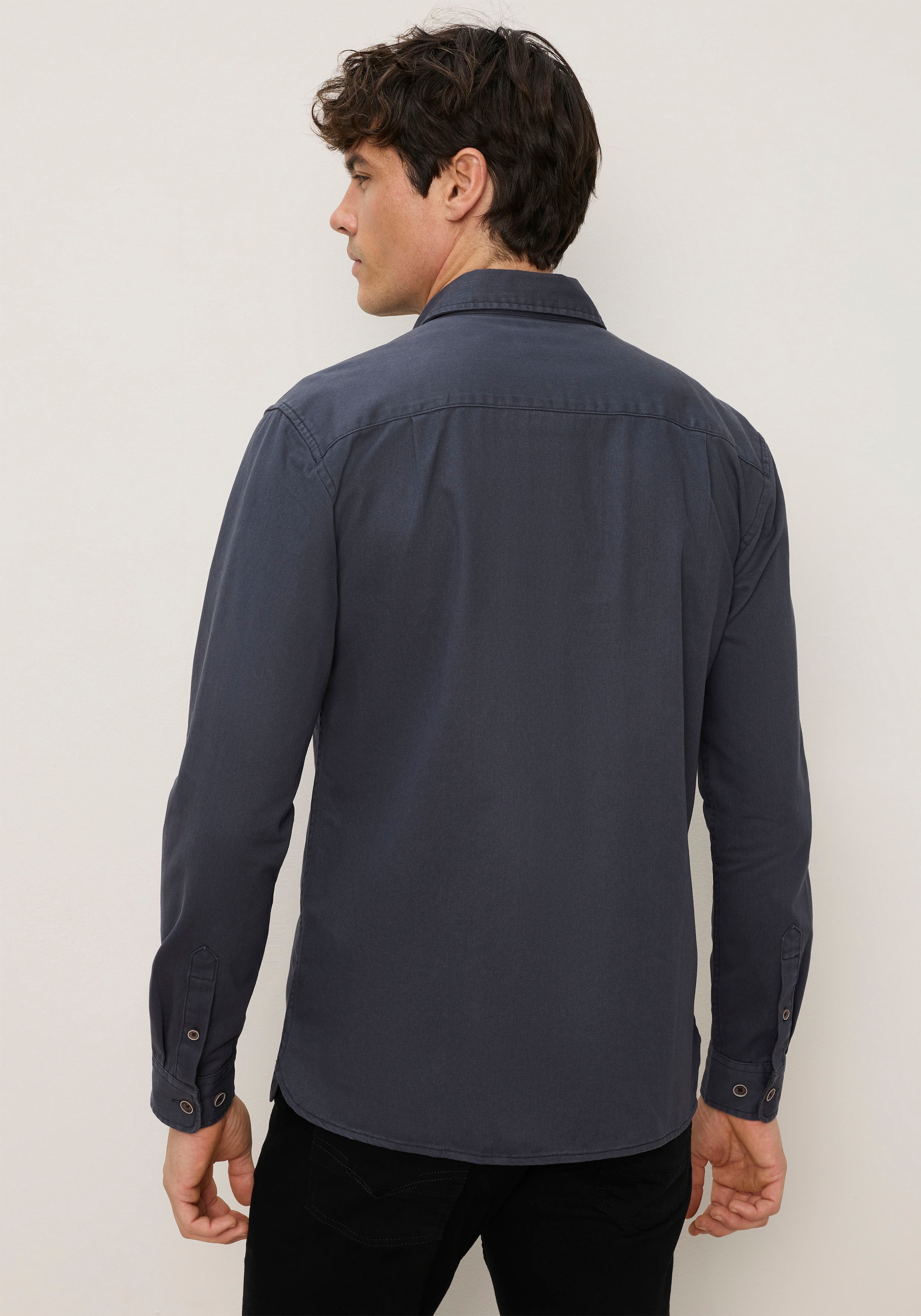 Man's World Langarmhemd »Markante Details mit modernem Charakter« Robuste Baumwollqualität, authentischer und vielseitiger Look.