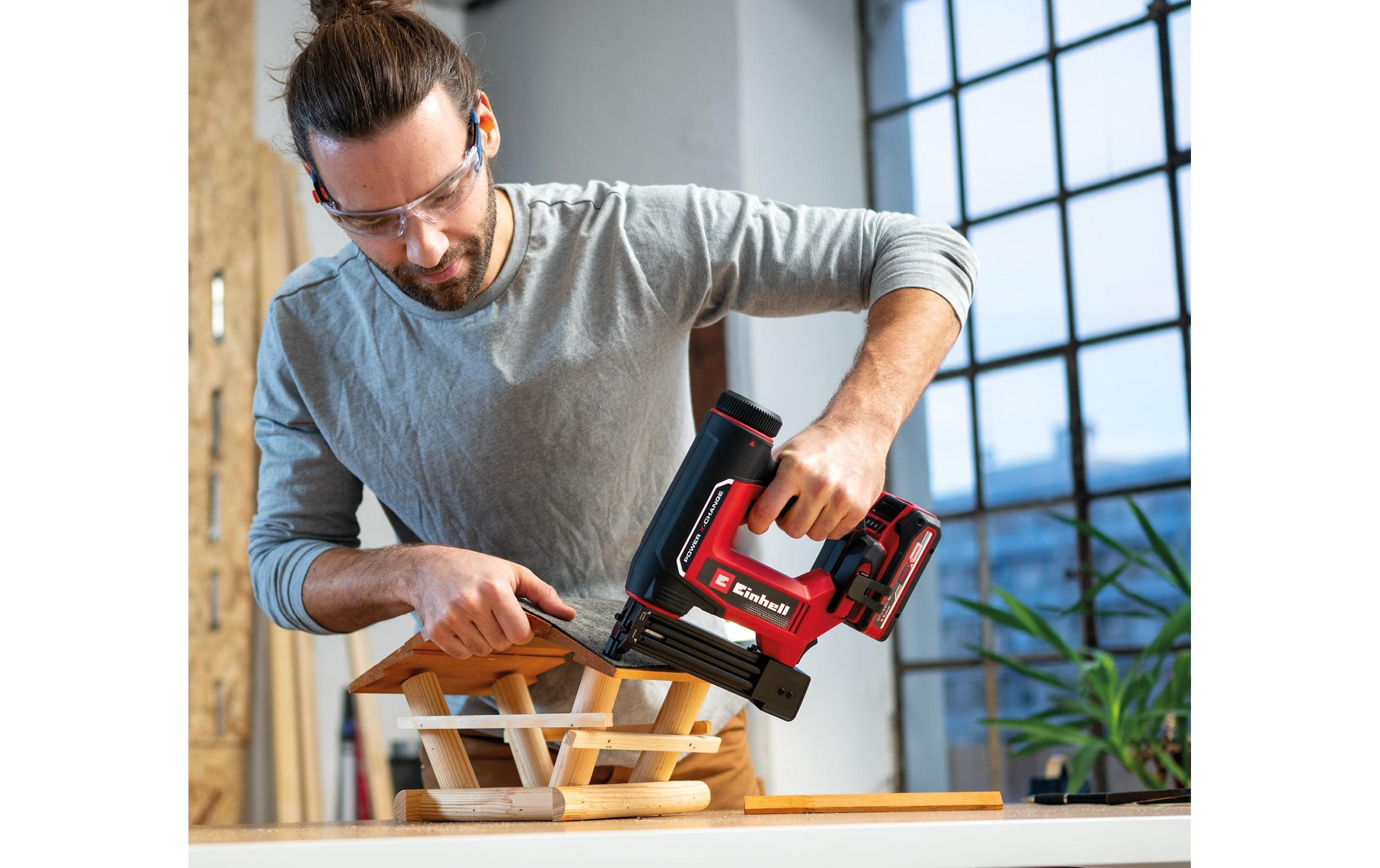 Einhell Nagler »Akku-Nagler/-Tacker TE-CN 18/32 Li - Solo« ohne Akku und Ladegerät