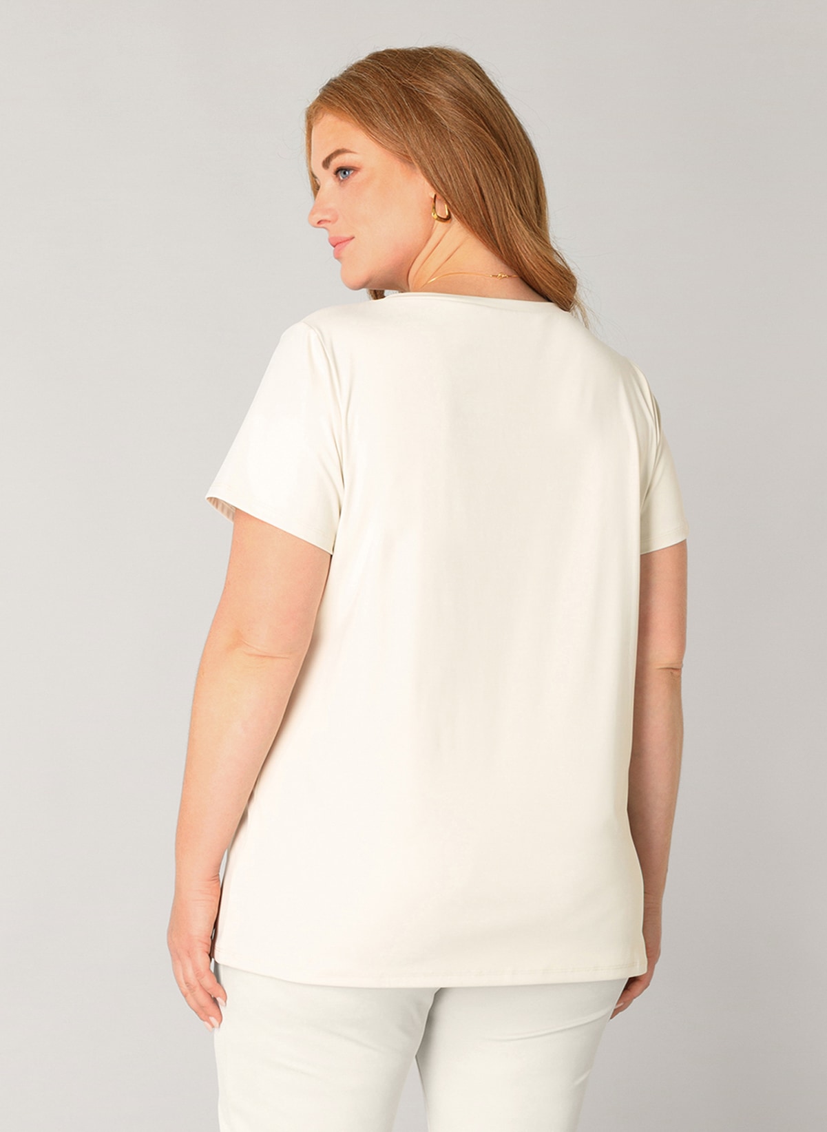 Base Level Curvy T-shirt en V »Lilly« avec stretch
