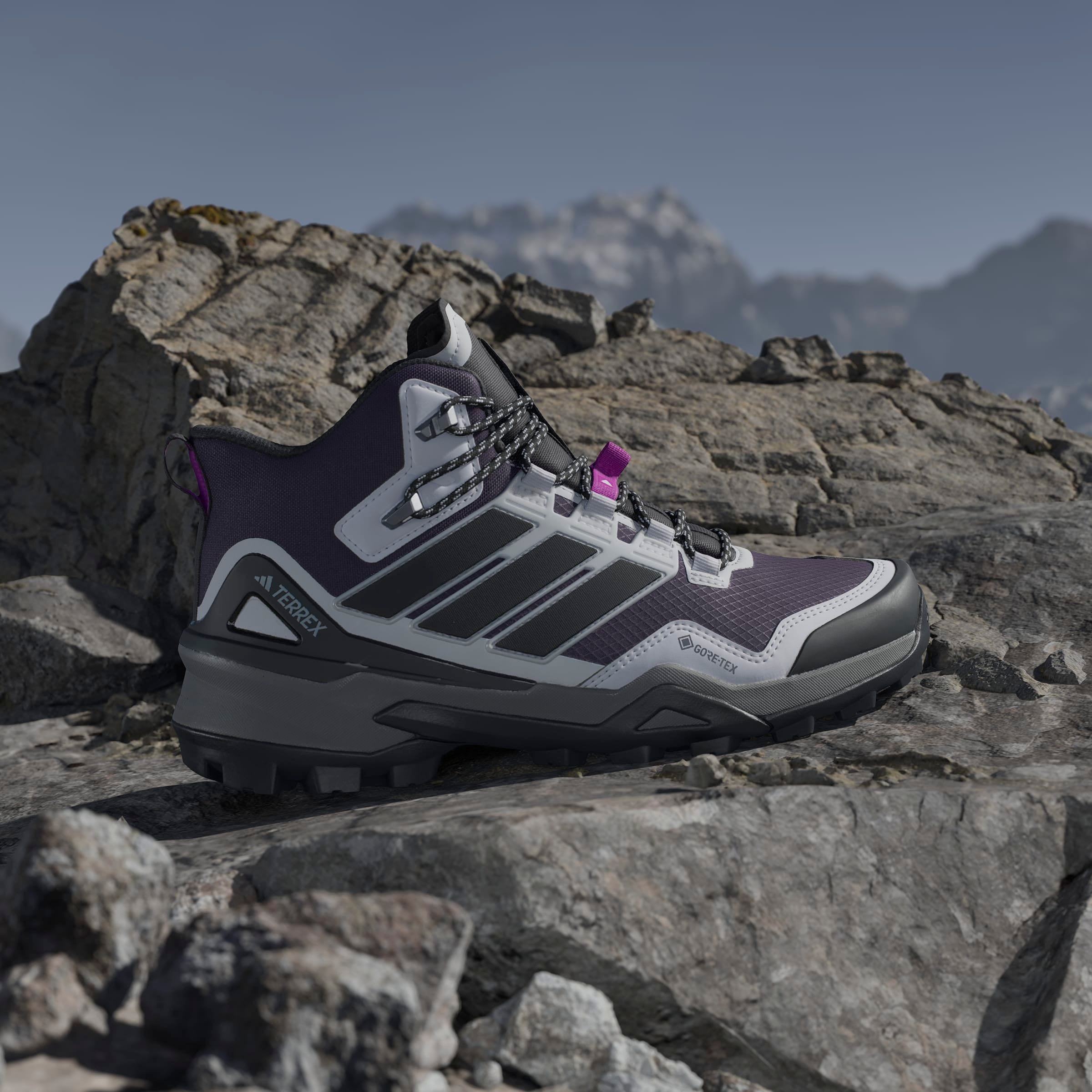 adidas TERREX Wanderschuh »TERREX SKYCHASER MID GORE-TEX«  wasserdicht dank Gore-Tex Membrane