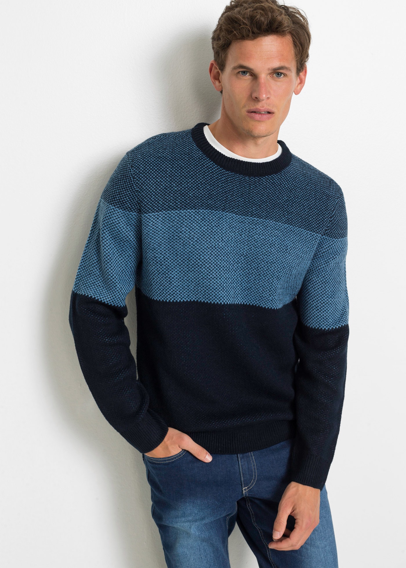 Image of bonprix Strickpullover aus Polyacryl, Regular Fit, mit Colorblocking-Optik