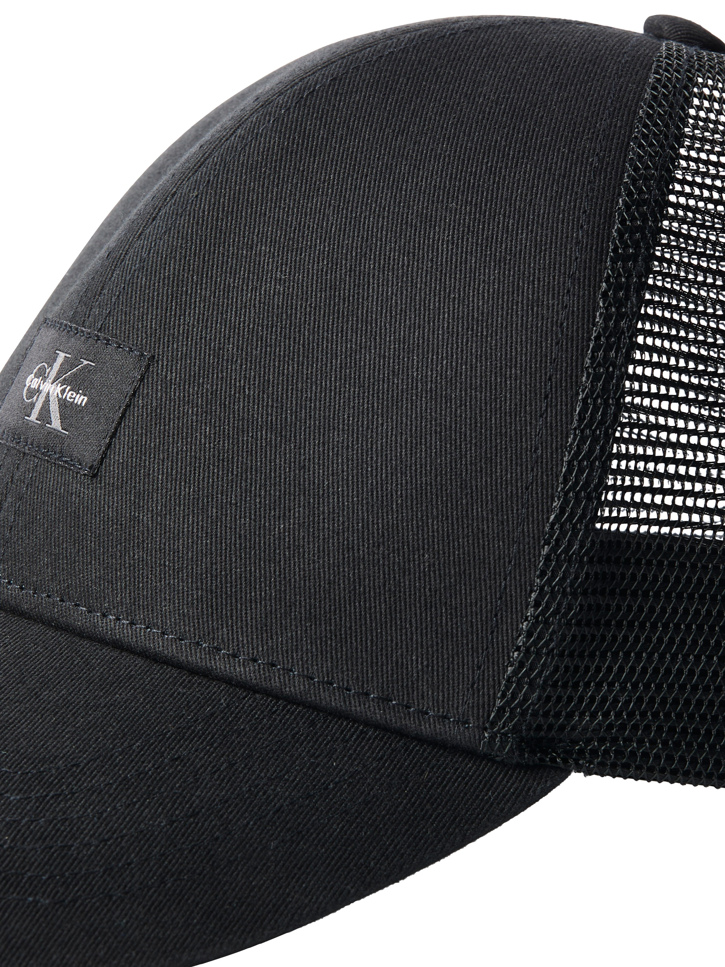 Calvin Klein Jeans Trucker Cap »MONOLOGO WOVEN PATCH TRUCKER« Netzeinsatz, Grösse individuell verstellbar