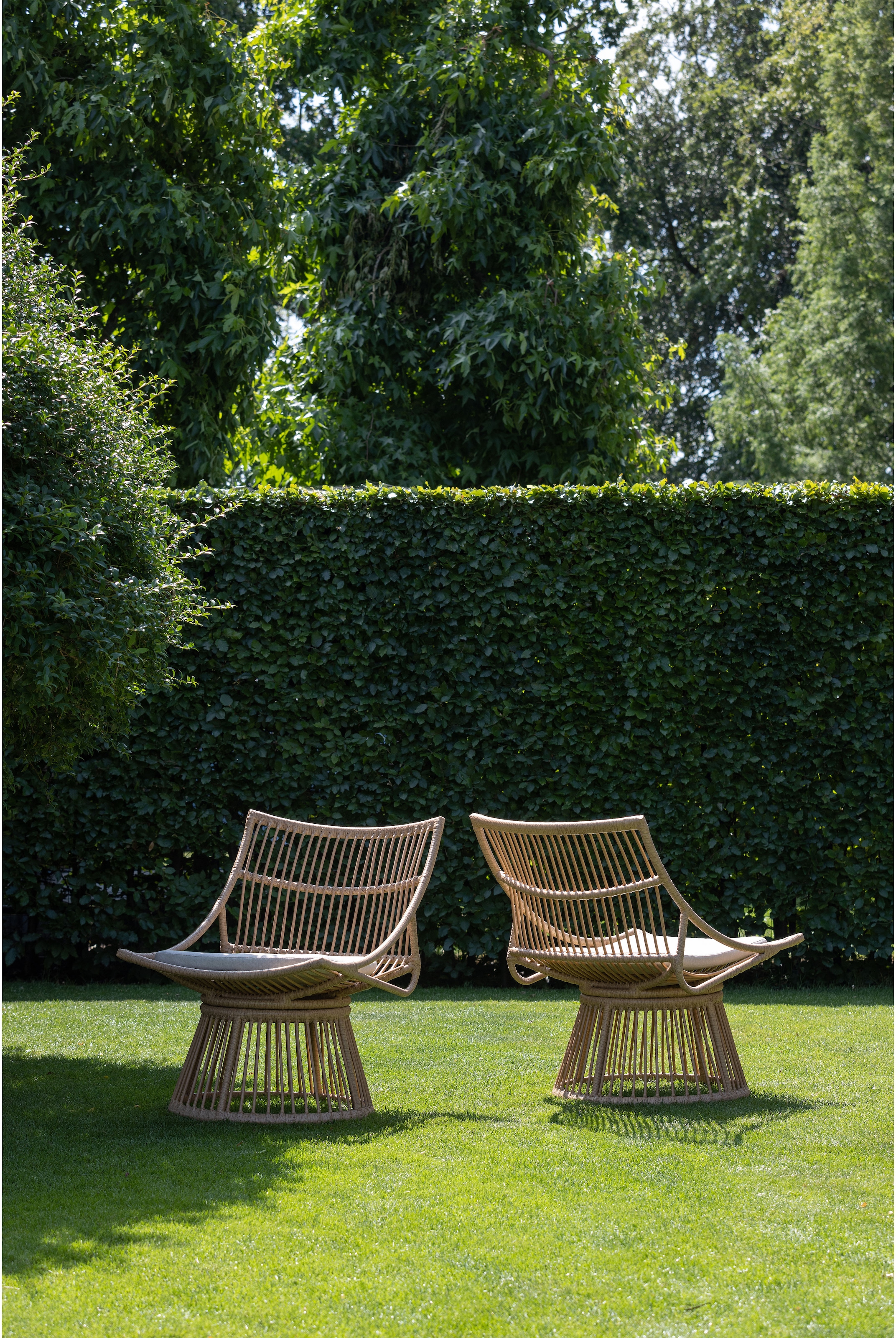 WOOOD Rattanstuhl »Alatna Wicker auf Aluminiumgestell pulverbeschichtet H80 x B64 x T53cm« () Geflochtenes Kunstfaser, Sitzpolster inklusive, Tragkraft 120 kg