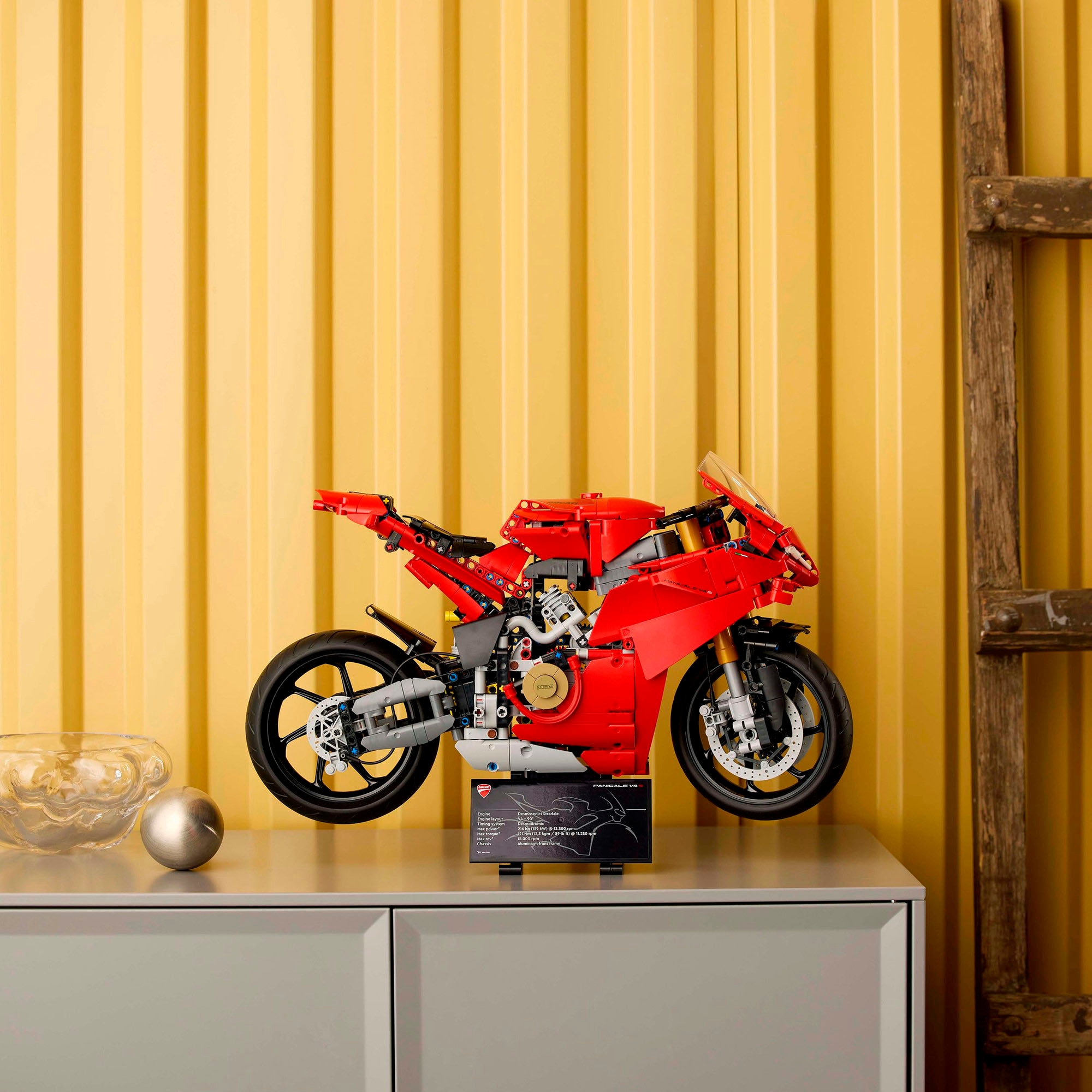 LEGO® Pions de construction »Ducati Panigale V4 S Motorrad (42202), LEGO Technic« Made in Europe