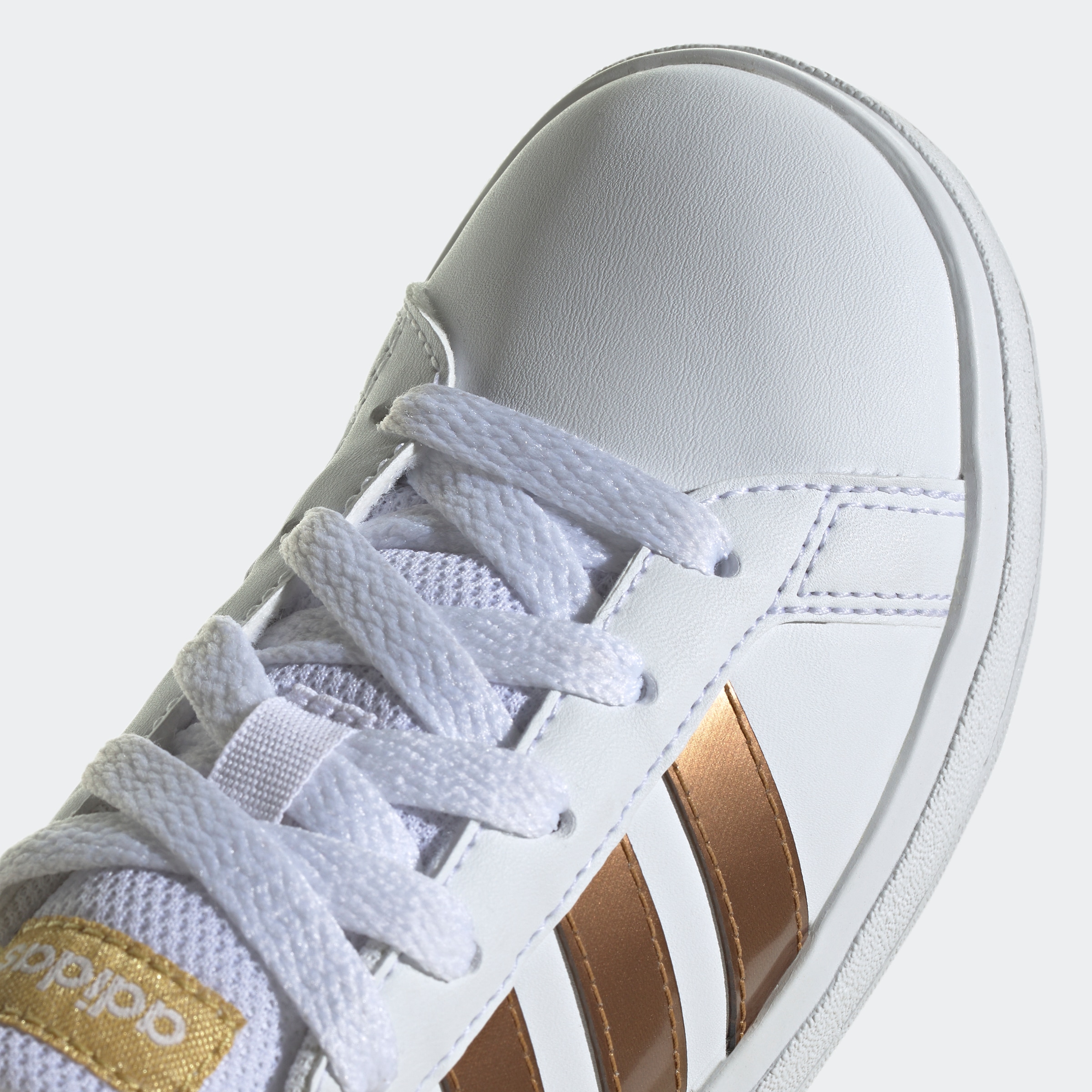 adidas Sportswear Sneaker »GRAND COURT SUSTAINABLE LACE«, Design auf den Spuren des adidas Superstar