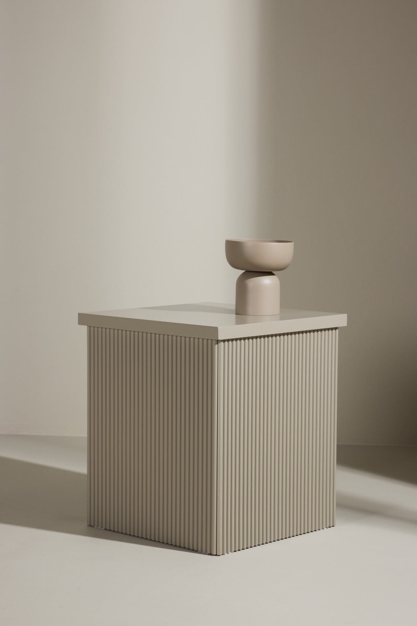 Image of Venture Home Beistelltisch "Lenox, kompakter Beistelltisch in einladendem Beige, 40 × 40 cm" Ablagetisch, MDF, quadratisch, schlicht, vielseitig, dezent