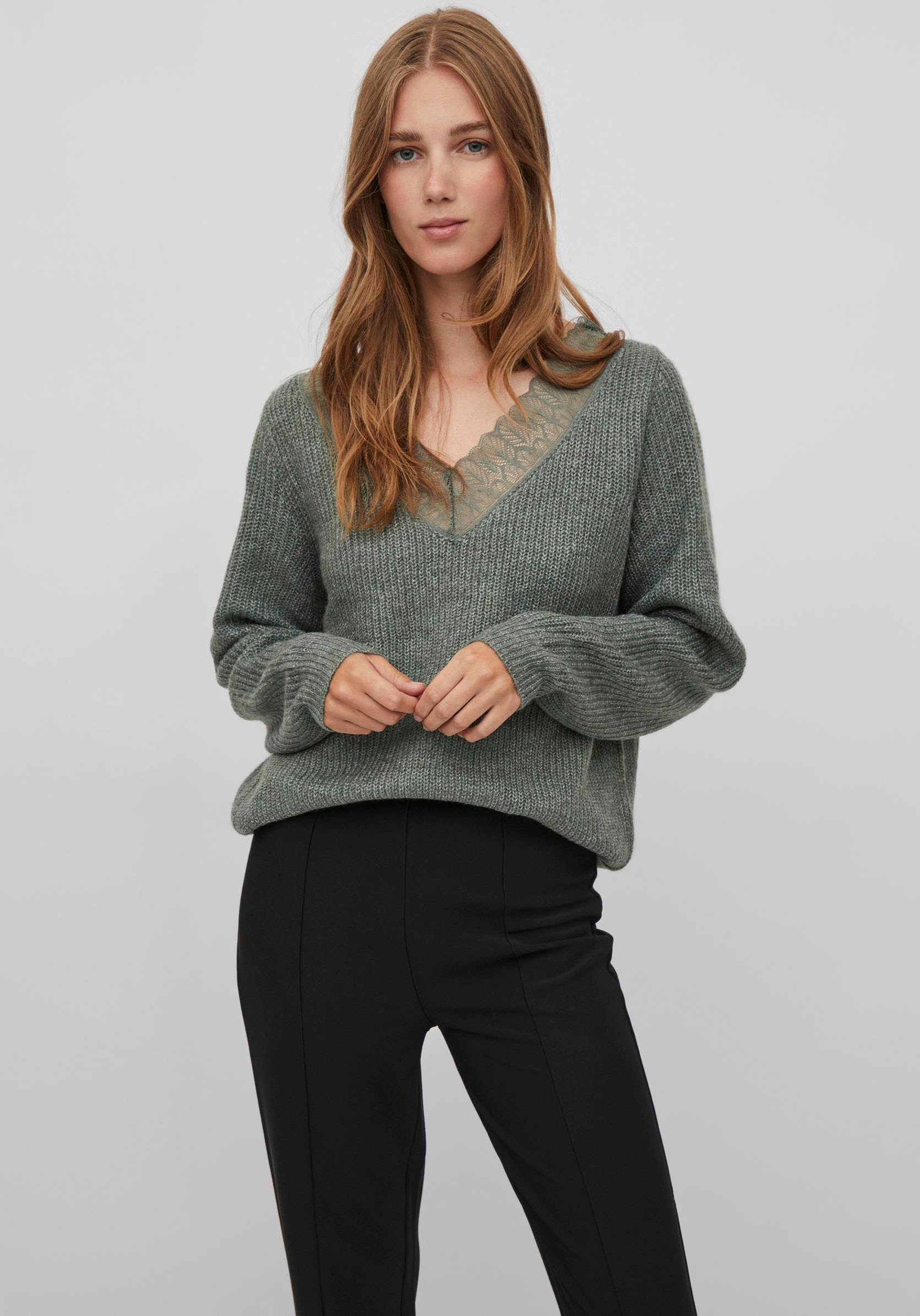 Image of Vila Strickpullover »VIGLACY«, mit trendiger Spitze am Ausschnitt vorne und im Rücken bei Ackermann Versand Schweiz