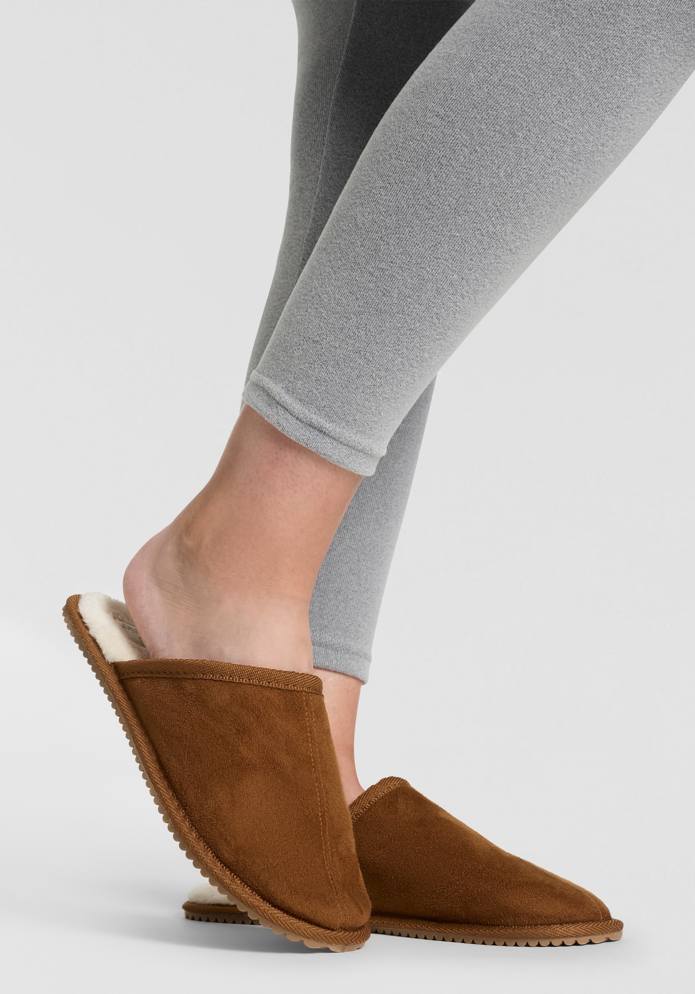 Apollo Pantoffel, (2 tlg.), aus Wildlederimitat mit Gummisohle