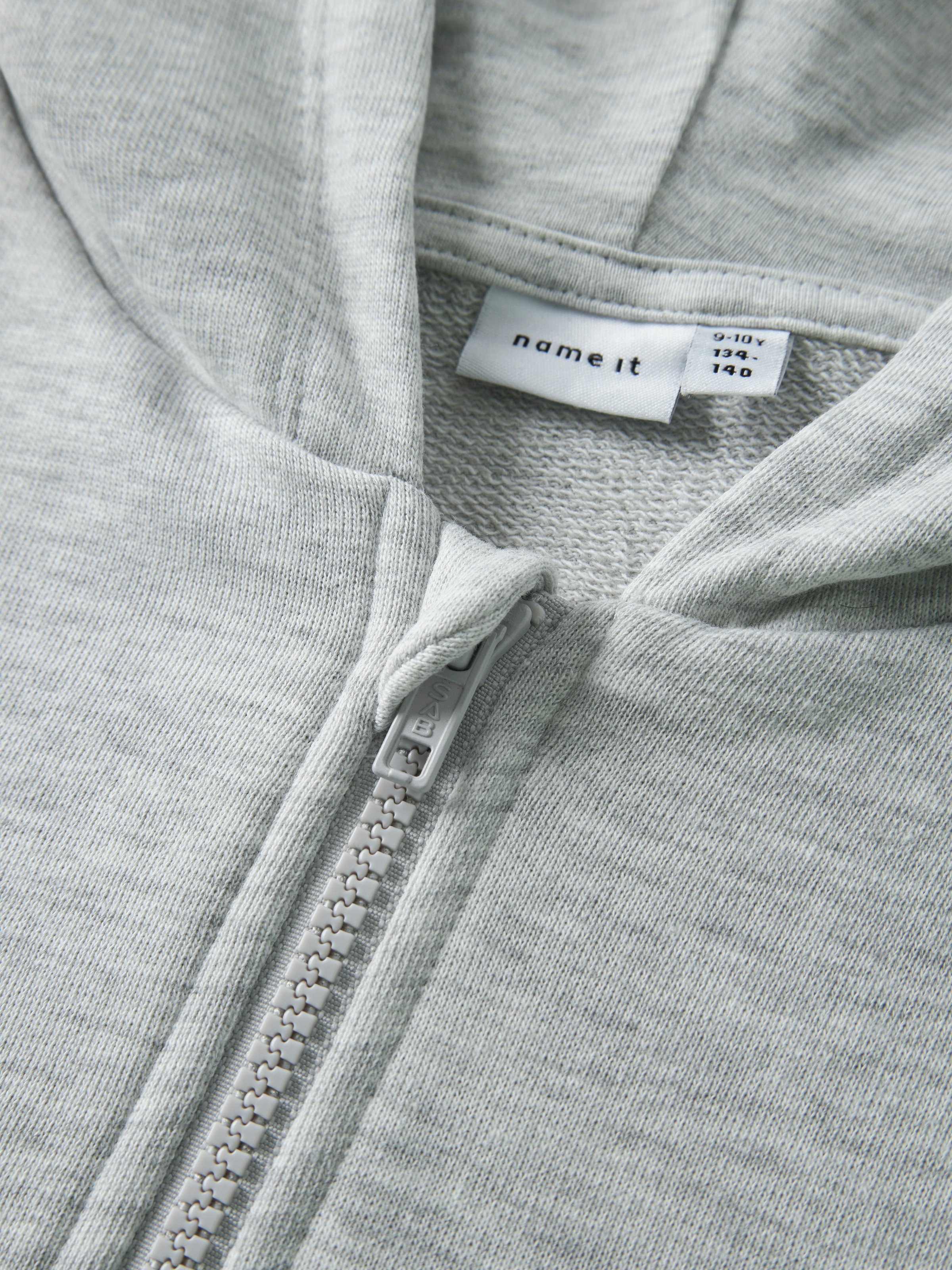 Name It Sweat à capuche »NKFMILLE SHORT NREG SWE CARD WH UNB NOOS«