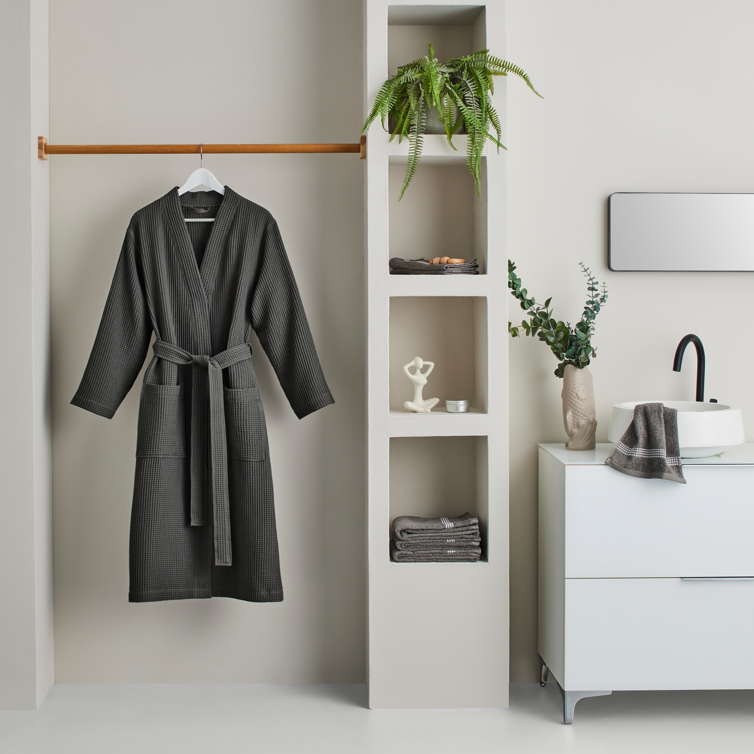 my home Unisex-Bademantel »Inga, ideal für Sauna & Spa, Hotelbademantel, Morgenmantel«, (1 St.), Waffelpiqué, kleines Packmass, Taschen, Damen & Herren, S-3XL