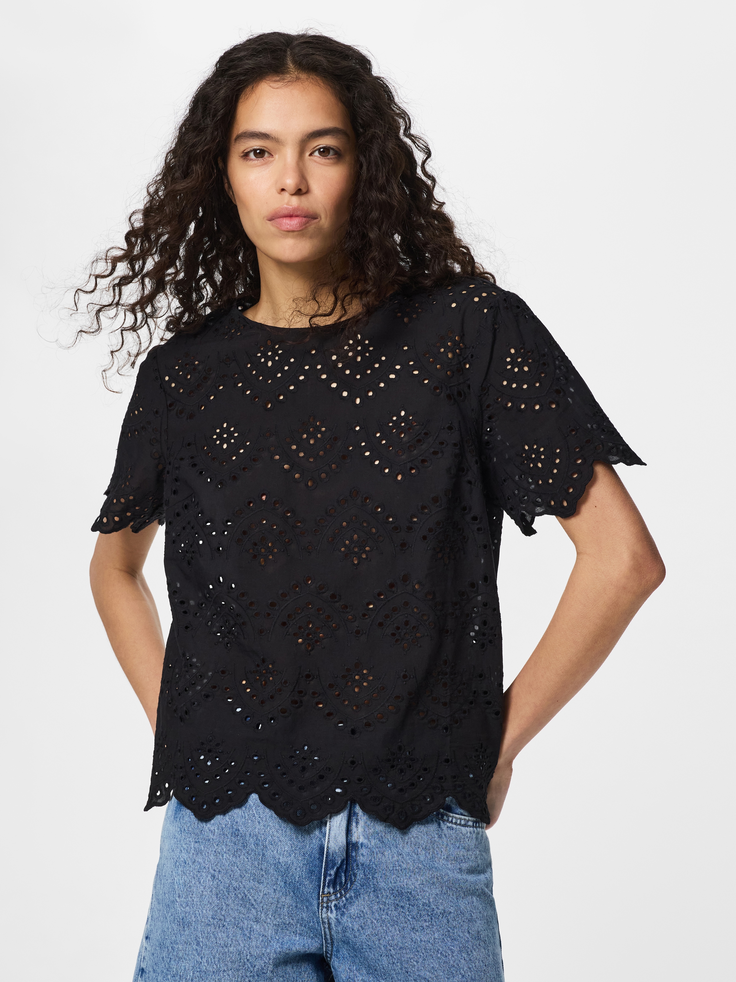 Image of pieces Shirttop "PCVILDE SS TOP WVN NOOS" mit Allover-Lochstickerei
