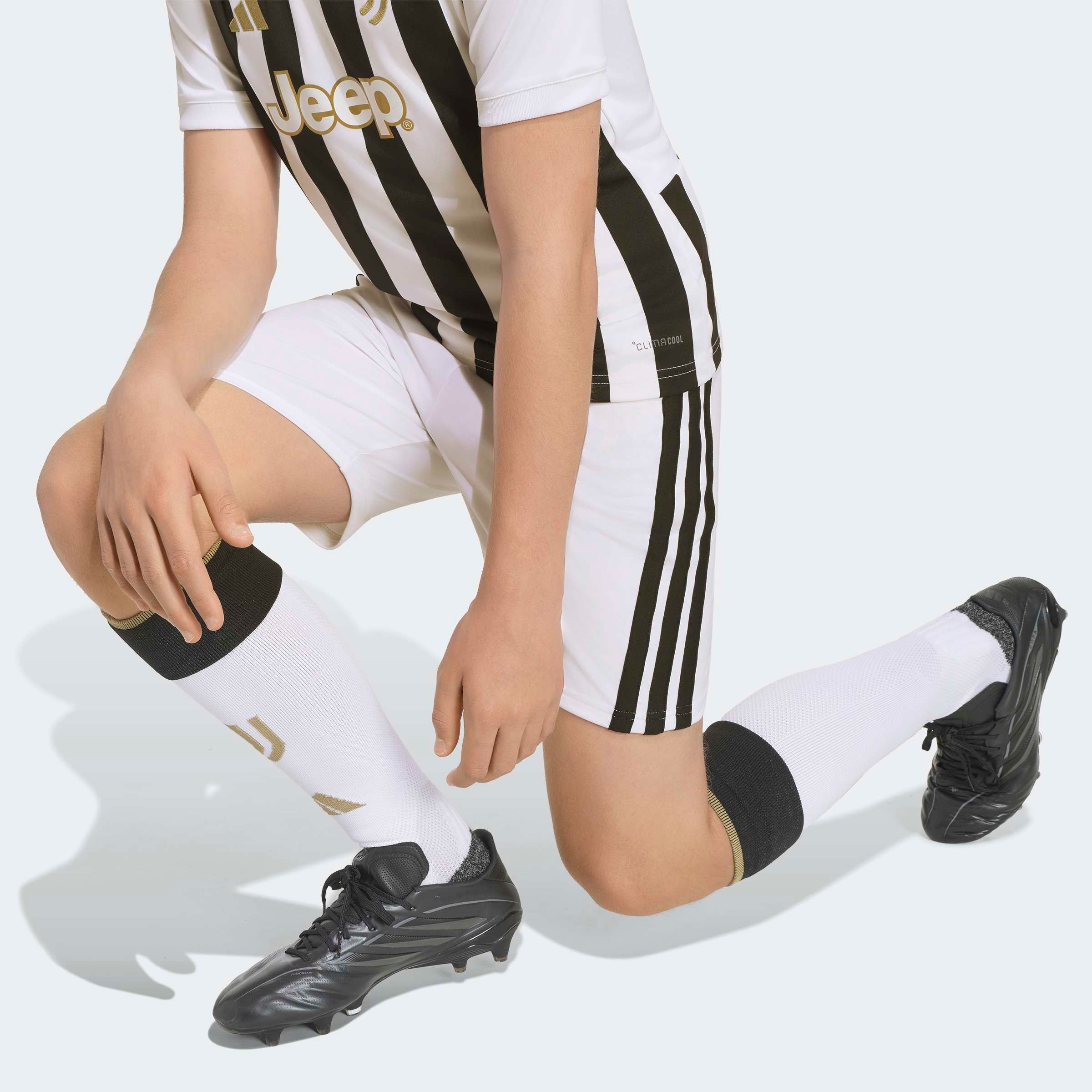 adidas Performance Trainingsshorts »JUVENTUS TURIN 26/27 KIDS«  mit mittelhohem Bund, für Fussball, aus Polyester