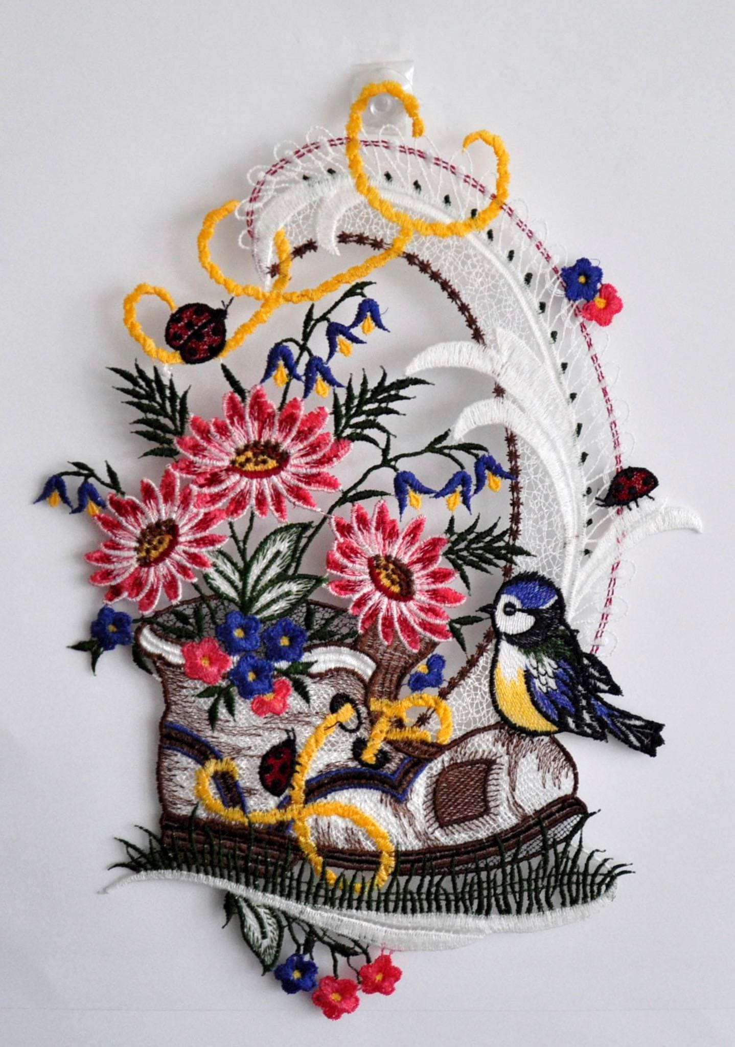 Image of Stickereien Plauen Fensterbild "Vogel auf Schuh"