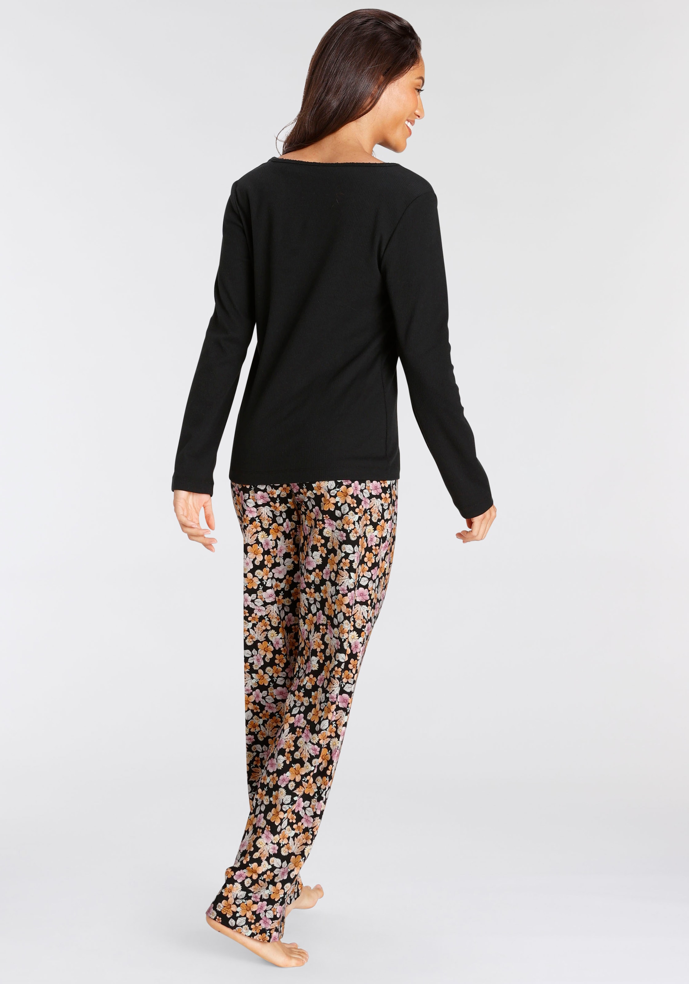 Vivance Dreams Pyjama, (2 tlg.), mit schönem Blumendruck