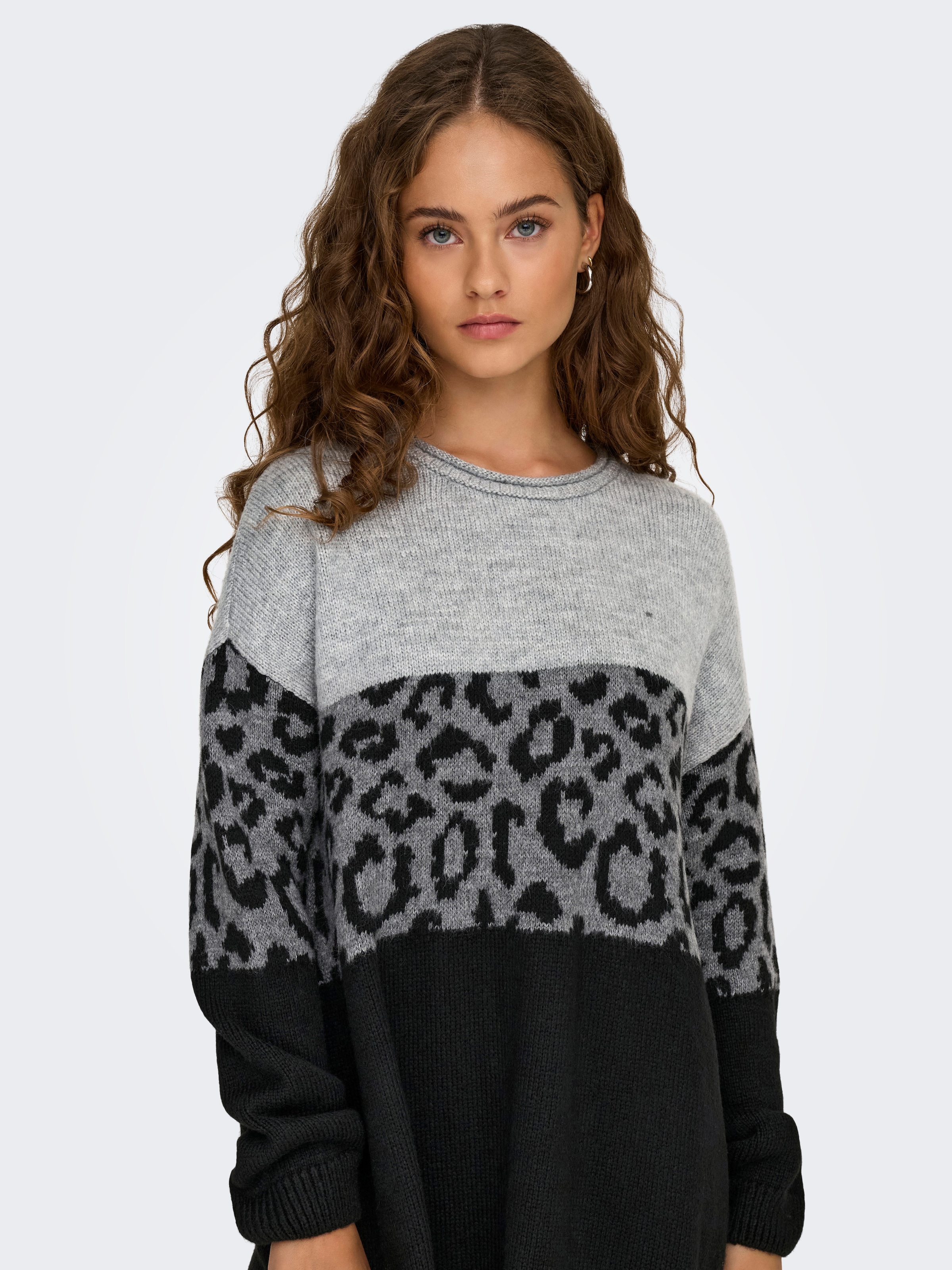 ONLY Robe en tricot »ONLJADE PATTERN LS O-NECK DRESS RP KNT« Kunstfaser, regular fit